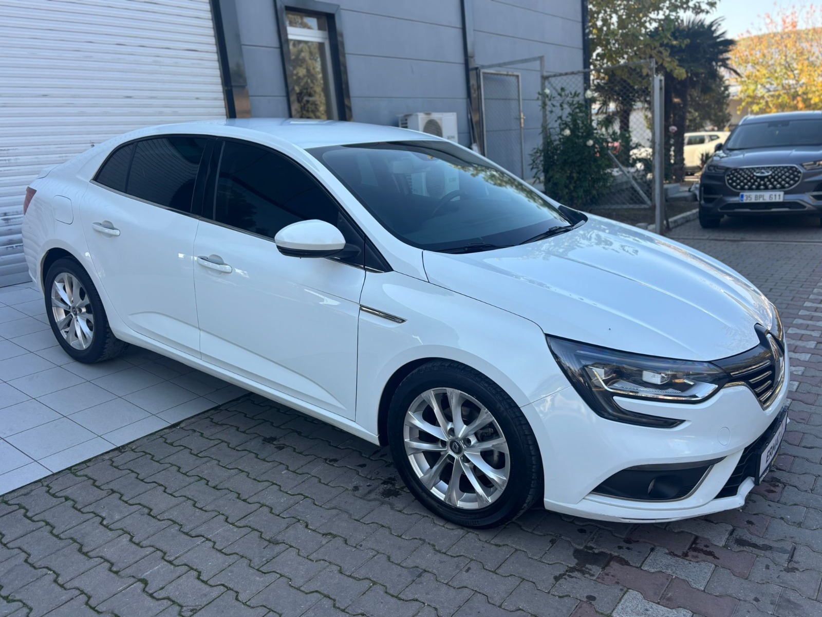 2017 Dizel Otomatik Renault Megane Beyaz Ermat Motorlu Araçlar ve Tarım Ürünleri Sanayi Ticaret A.Ş.