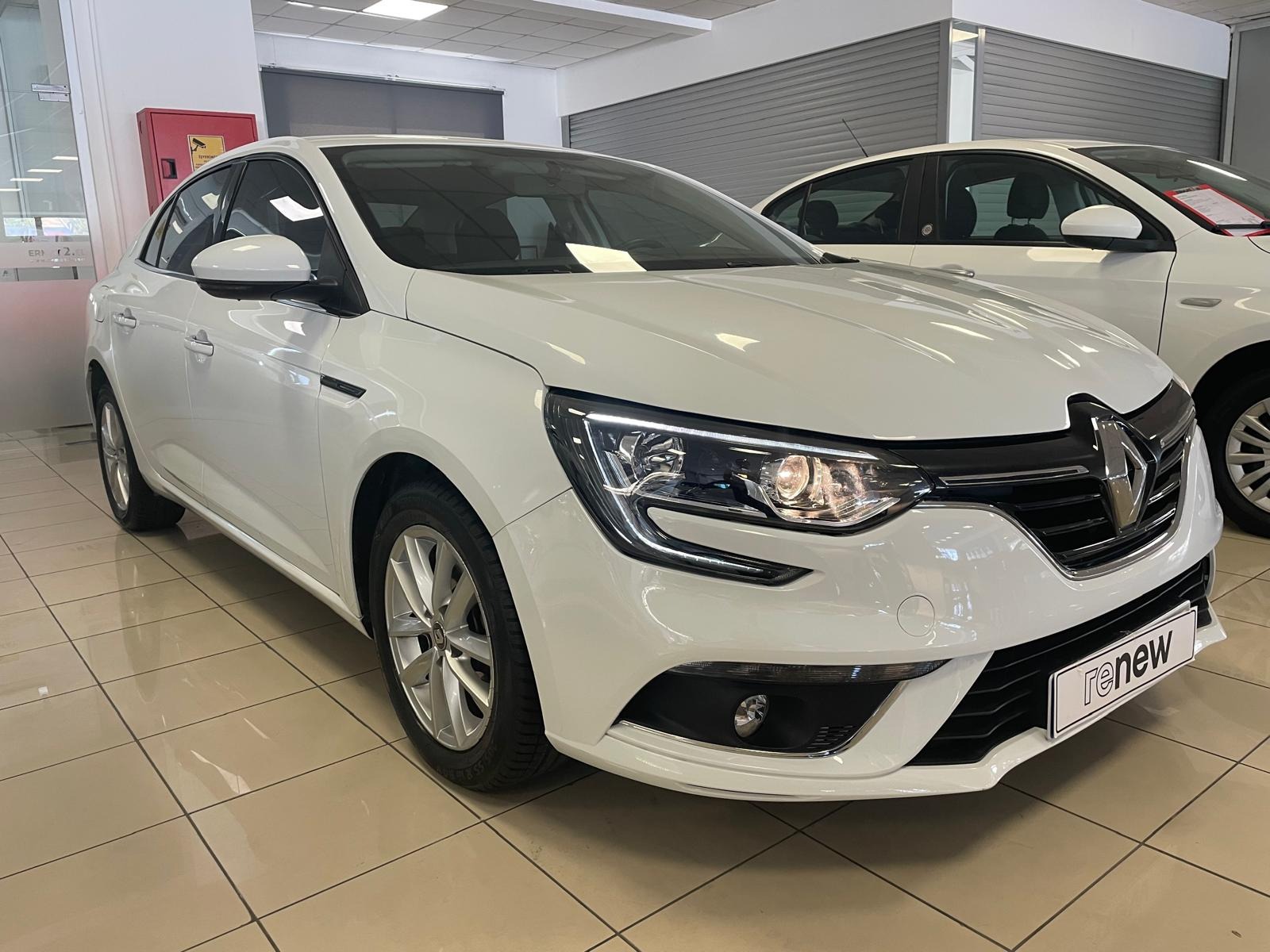 2020 Dizel Otomatik Renault Megane Beyaz Ermat Motorlu Araçlar ve Tarım Ürünleri Sanayi Ticaret A.Ş.