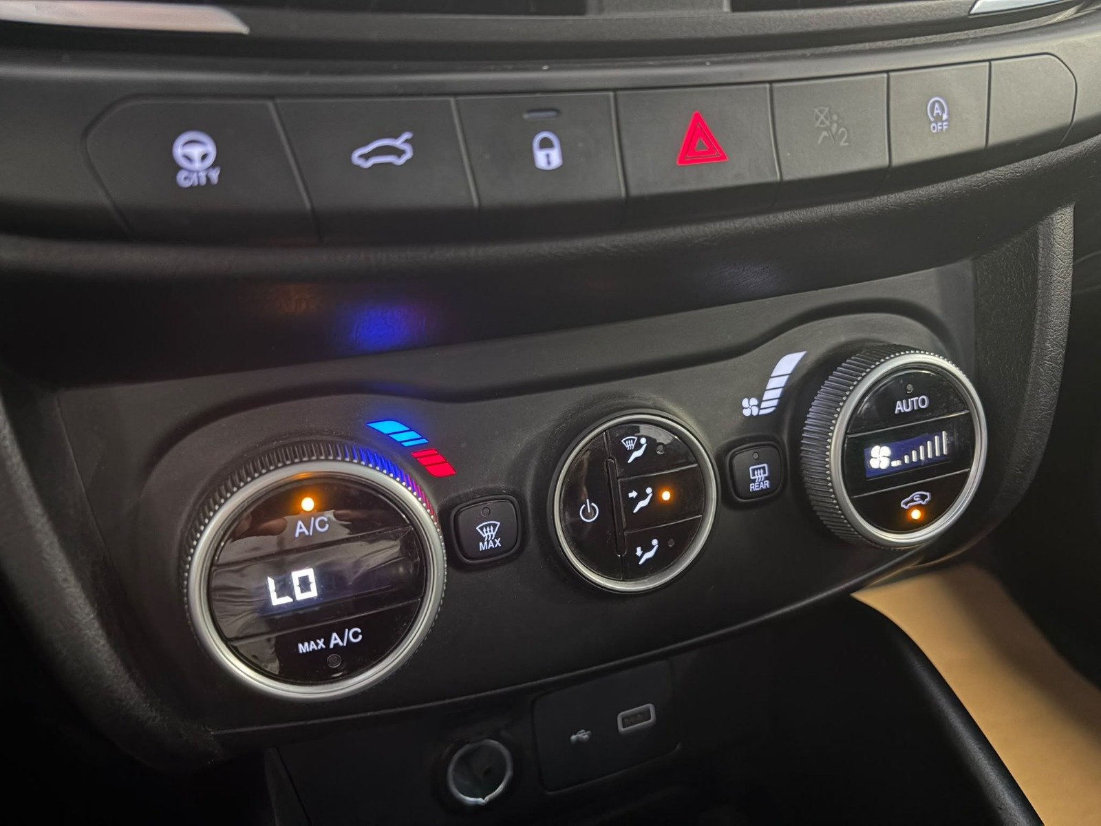 2023 Dizel Manuel Fiat Egea Gri Ermat Motorlu Araçlar ve Tarım Ürünleri Sanayi Ticaret A.Ş.
