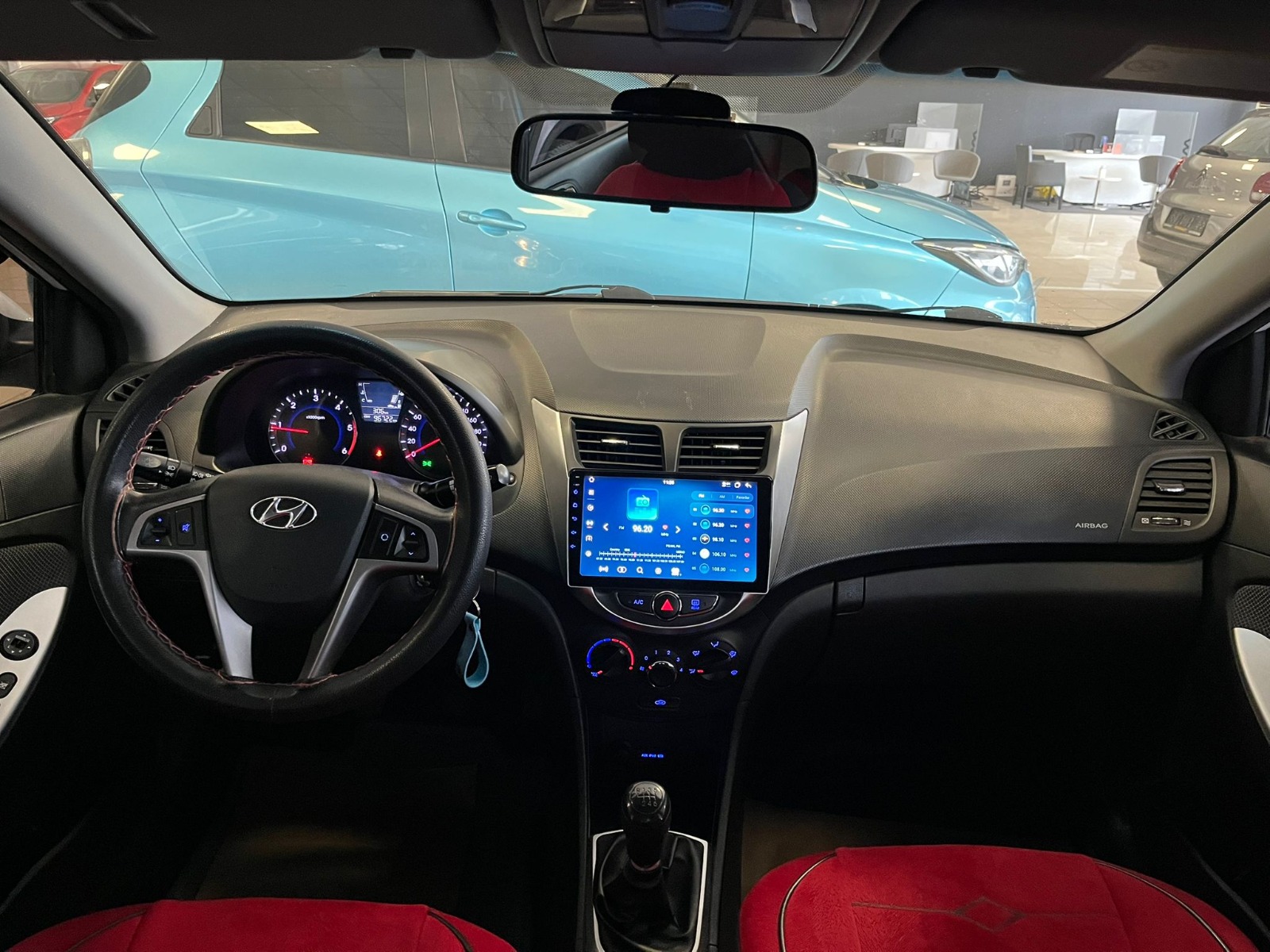 2013 Dizel Manuel Hyundai Accent Blue Beyaz Ermat Motorlu Araçlar ve Tarım Ürünleri Sanayi Ticaret A.Ş.