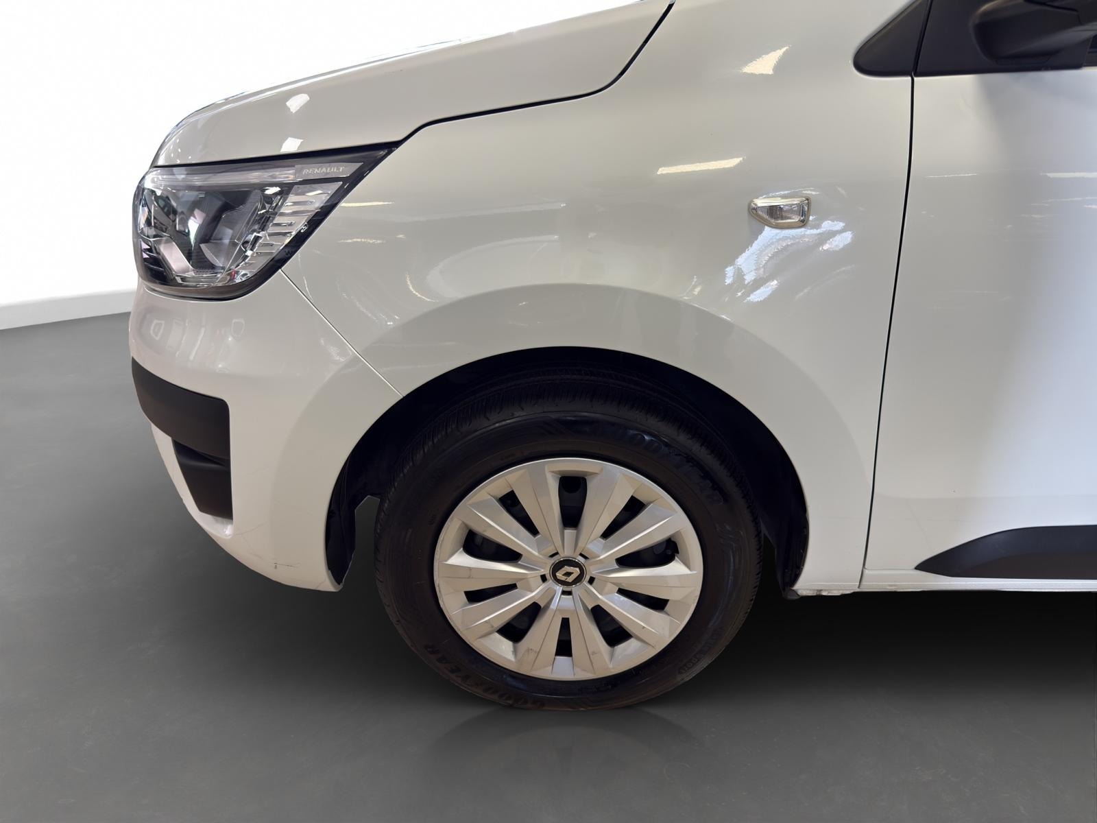 2024 Dizel Manuel Renault Express Combi Beyaz Ermat Motorlu Araçlar ve Tarım Ürünleri Sanayi Ticaret A.Ş.