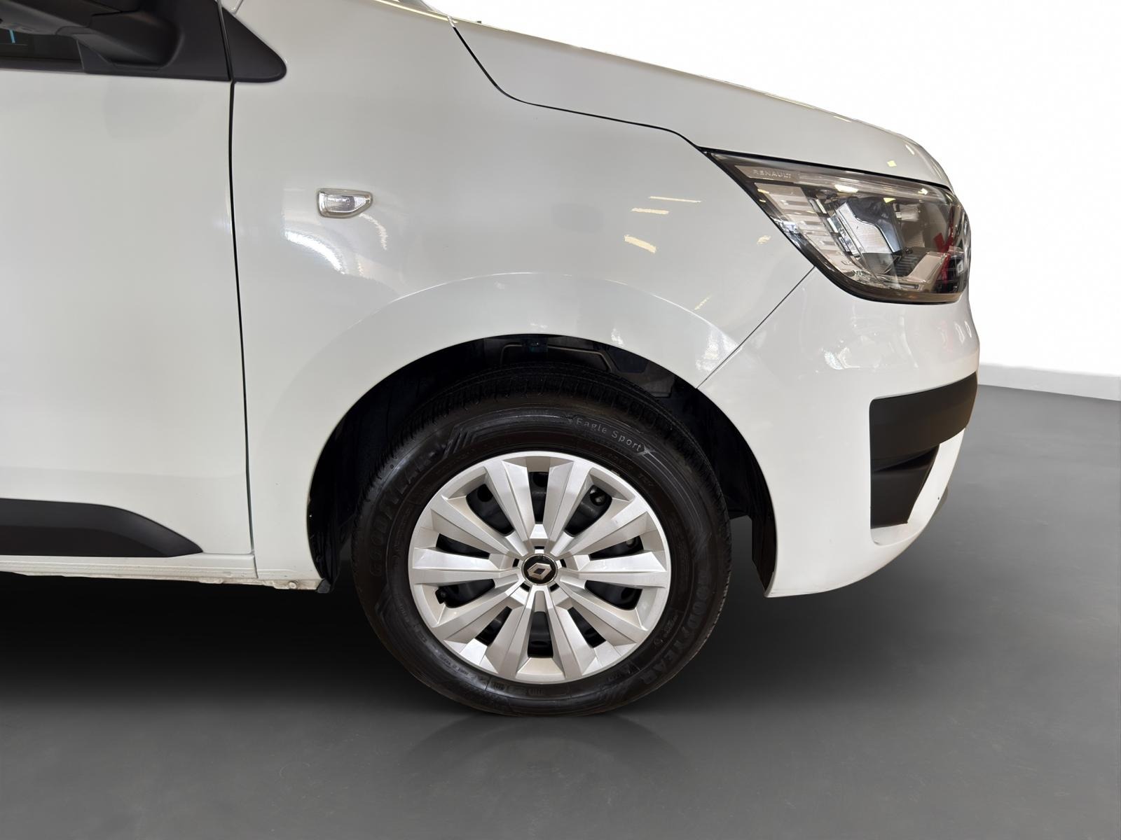 2024 Dizel Manuel Renault Express Combi Beyaz Ermat Motorlu Araçlar ve Tarım Ürünleri Sanayi Ticaret A.Ş.