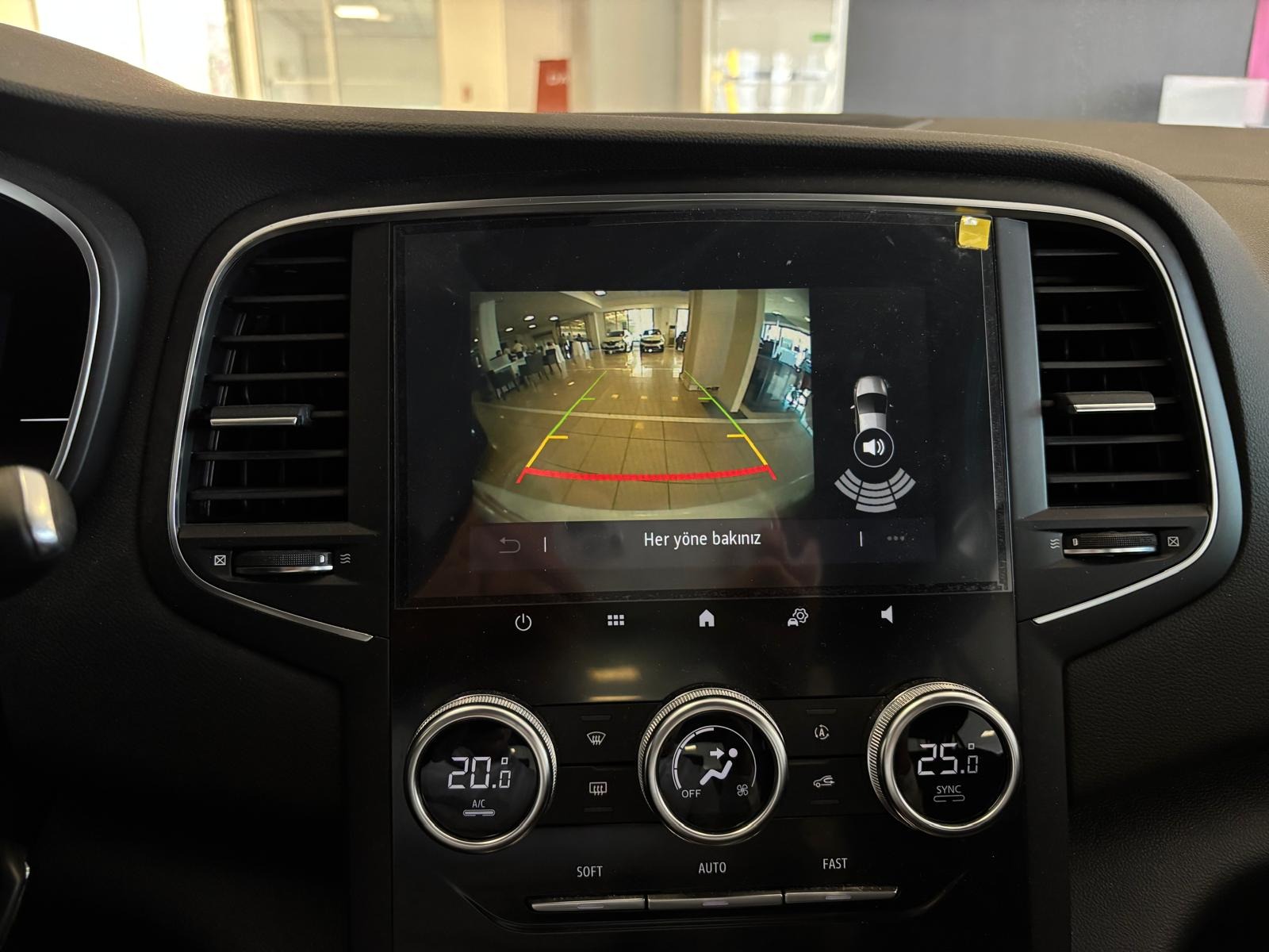 2025 Benzin Manuel Renault Megane Beyaz Ermat Motorlu Araçlar ve Tarım Ürünleri Sanayi Ticaret A.Ş.