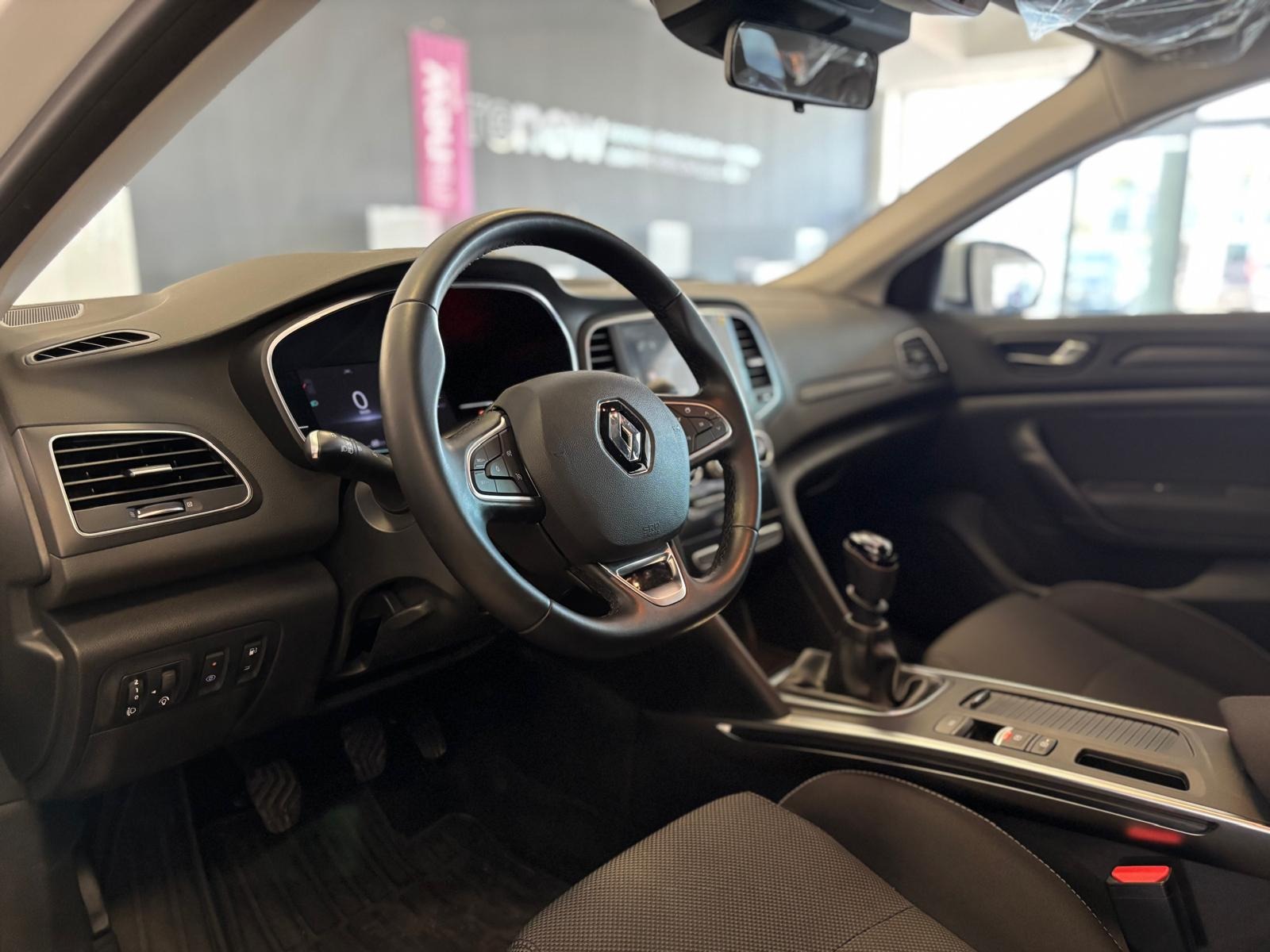 2025 Benzin Manuel Renault Megane Beyaz Ermat Motorlu Araçlar ve Tarım Ürünleri Sanayi Ticaret A.Ş.