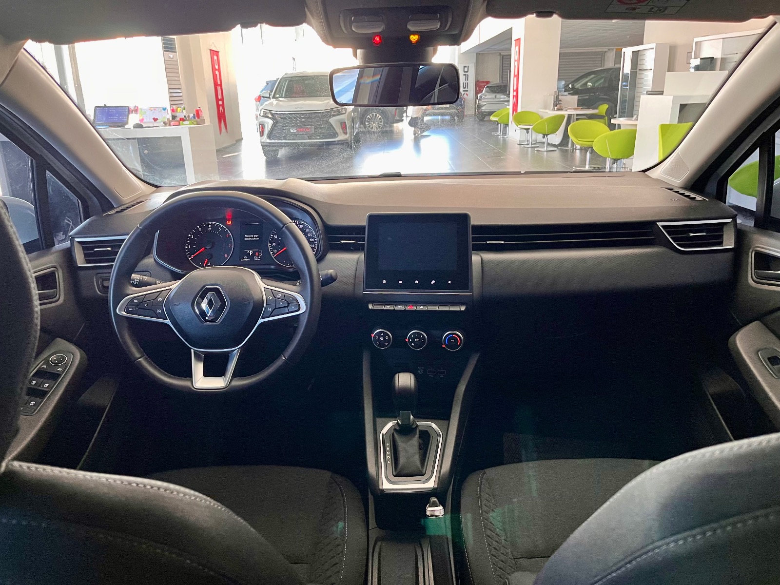 2021 Benzin Otomatik Renault Clio Beyaz Ermat Motorlu Araçlar ve Tarım Ürünleri Sanayi Ticaret A.Ş.