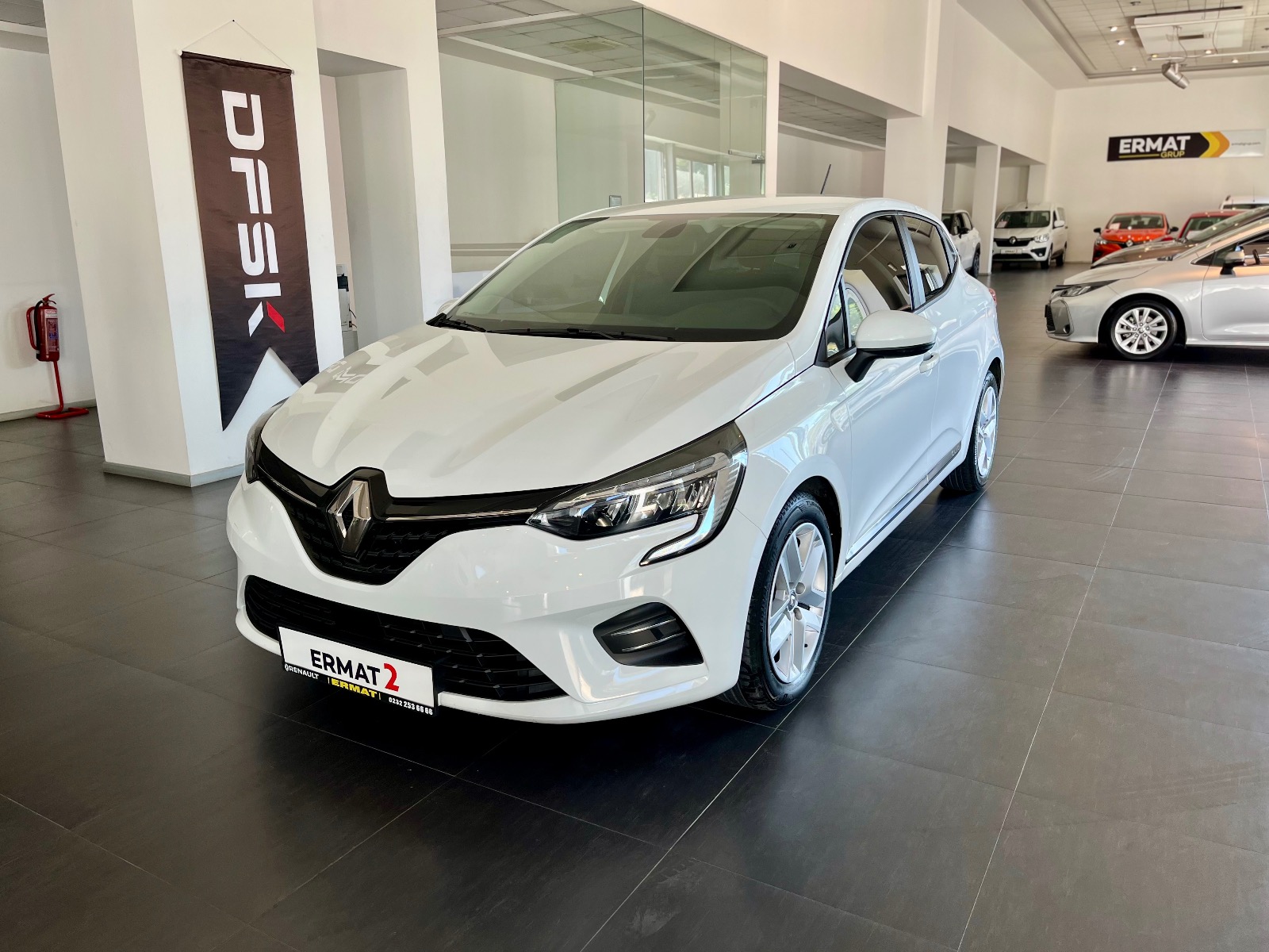 2021 Benzin Otomatik Renault Clio Beyaz Ermat Motorlu Araçlar ve Tarım Ürünleri Sanayi Ticaret A.Ş.