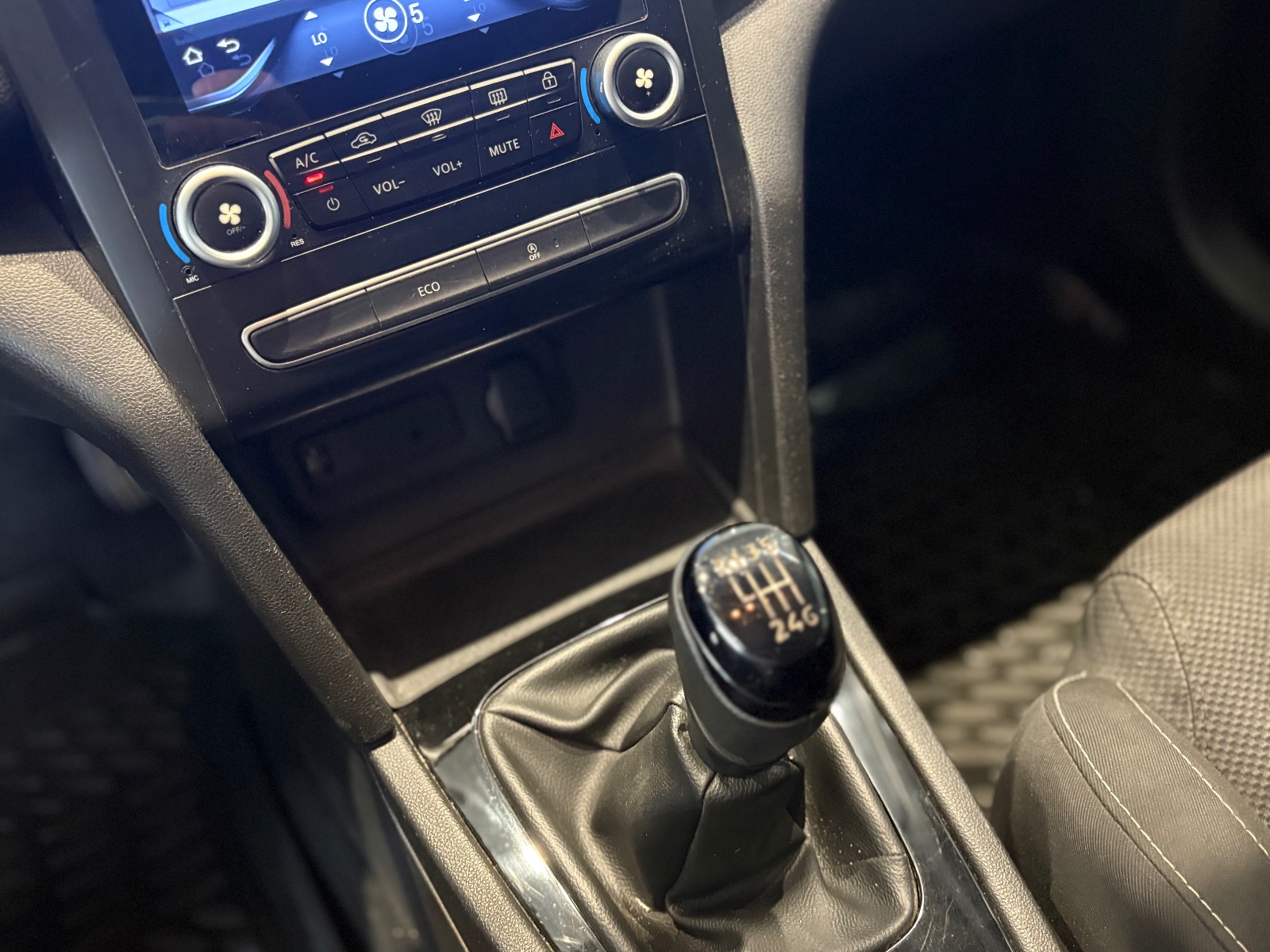 2020 Benzin Manuel Renault Megane Beyaz Ermat Motorlu Araçlar ve Tarım Ürünleri Sanayi Ticaret A.Ş.