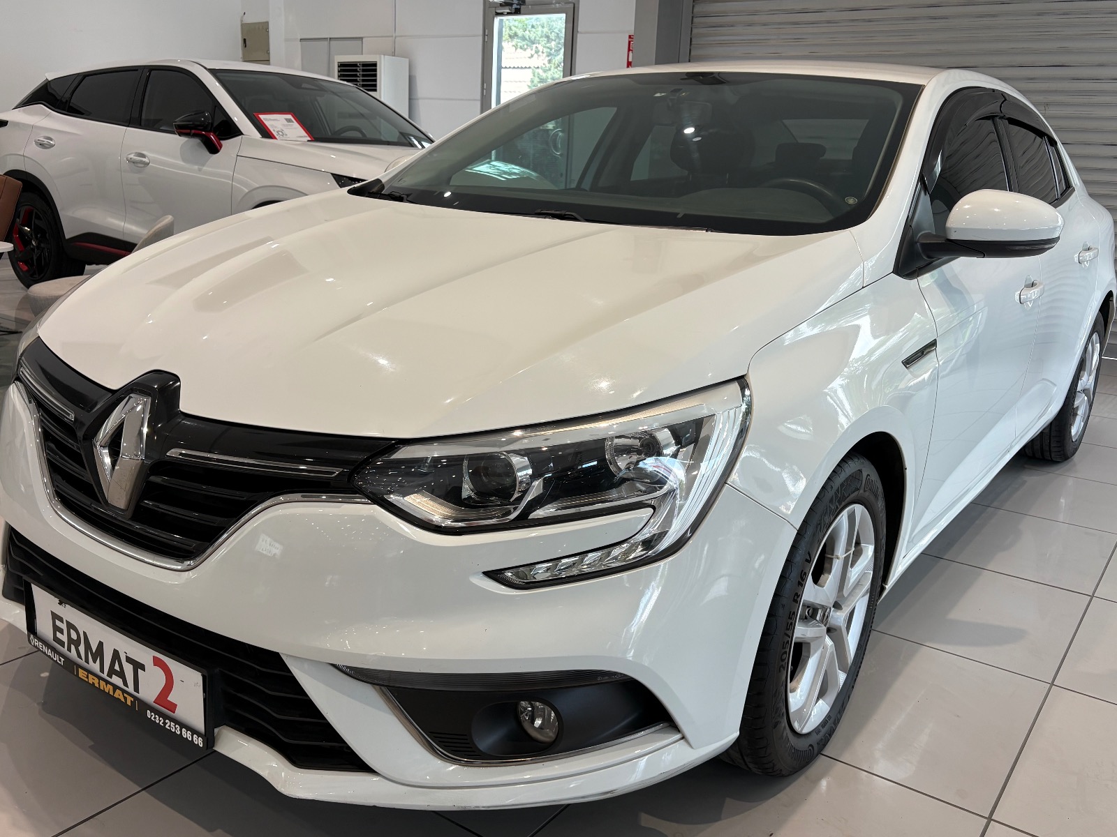 2020 Benzin Manuel Renault Megane Beyaz Ermat Motorlu Araçlar ve Tarım Ürünleri Sanayi Ticaret A.Ş.