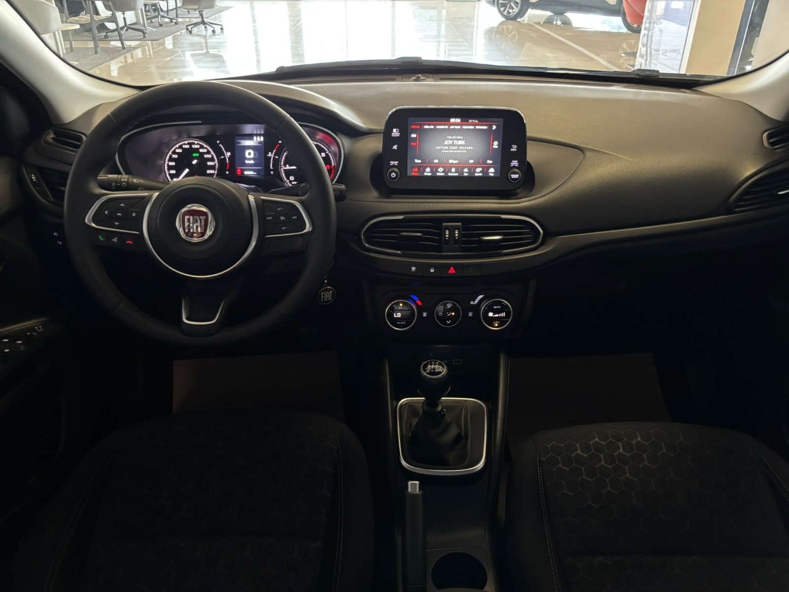 2022 Benzin Manuel Fiat Egea Cross Beyaz Ermat Motorlu Araçlar ve Tarım Ürünleri Sanayi Ticaret A.Ş.