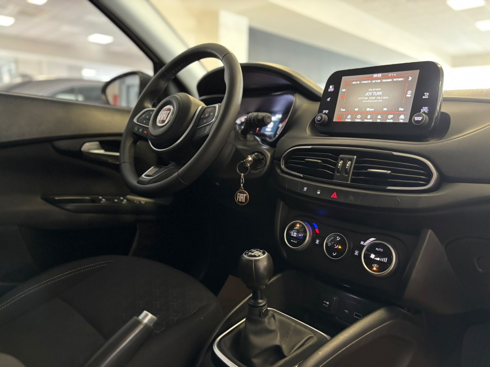 2022 Benzin Manuel Fiat Egea Cross Beyaz Ermat Motorlu Araçlar ve Tarım Ürünleri Sanayi Ticaret A.Ş.