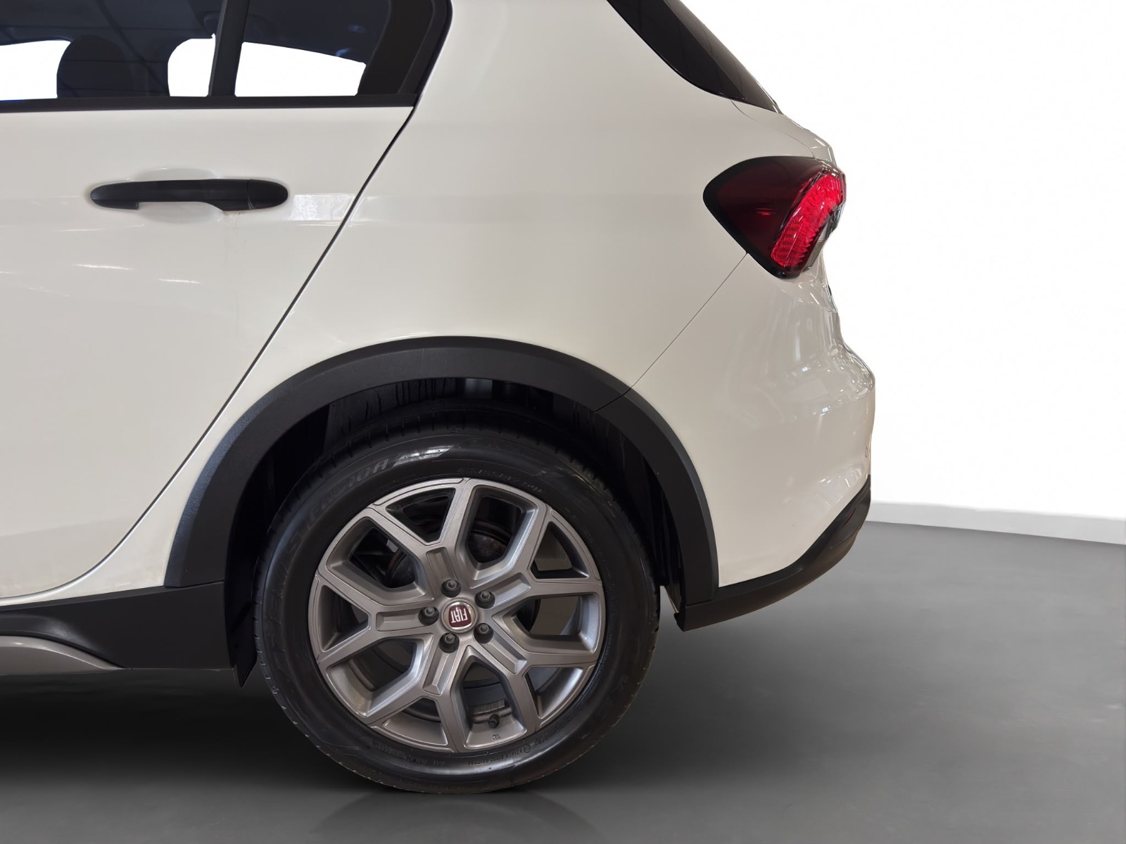 2022 Benzin Manuel Fiat Egea Cross Beyaz Ermat Motorlu Araçlar ve Tarım Ürünleri Sanayi Ticaret A.Ş.