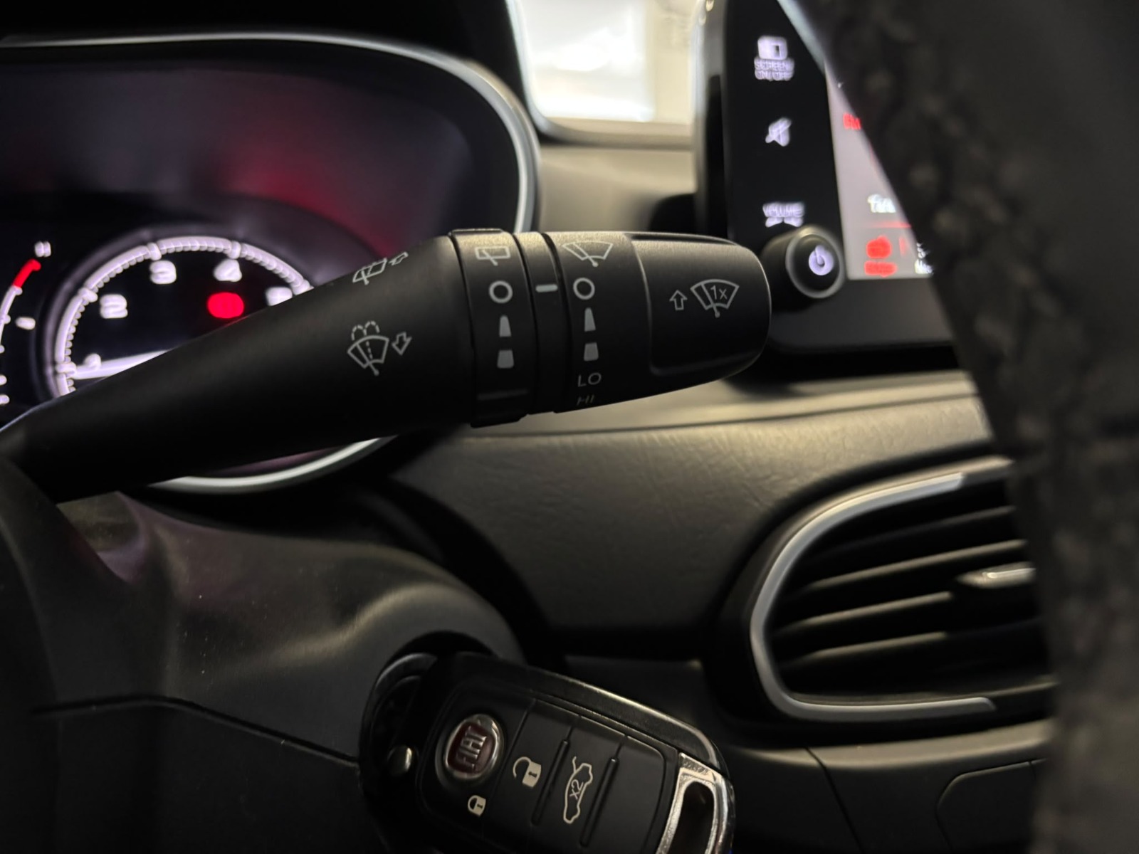 2022 Benzin Manuel Fiat Egea Cross Beyaz Ermat Motorlu Araçlar ve Tarım Ürünleri Sanayi Ticaret A.Ş.