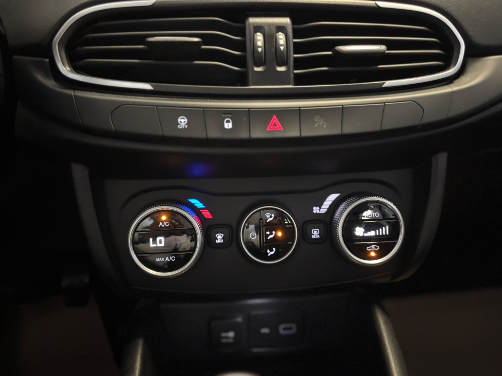 2022 Benzin Manuel Fiat Egea Cross Beyaz Ermat Motorlu Araçlar ve Tarım Ürünleri Sanayi Ticaret A.Ş.