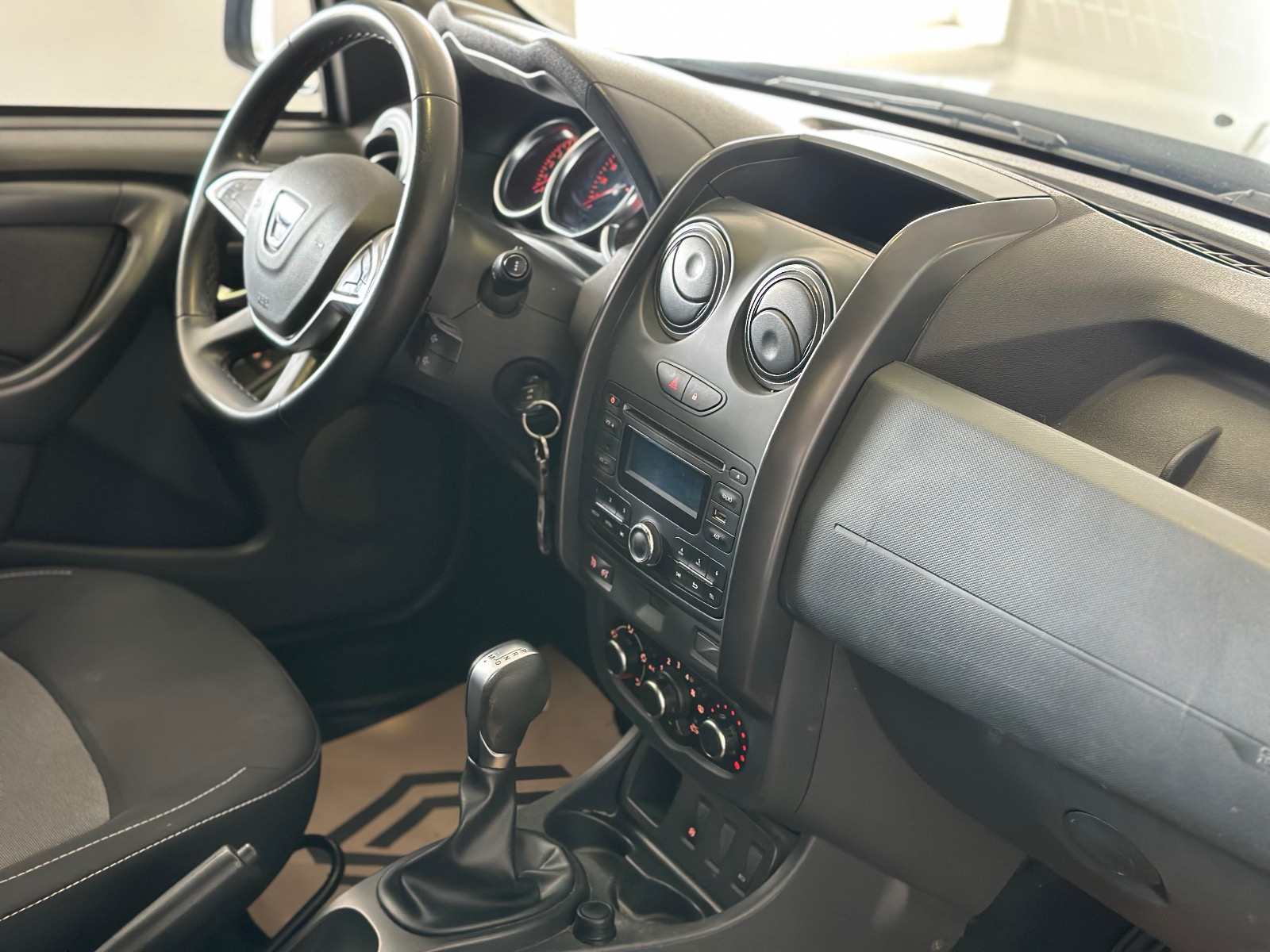 2017 Dizel Otomatik Dacia Duster Mavi Ermat Motorlu Araçlar ve Tarım Ürünleri Sanayi Ticaret A.Ş.