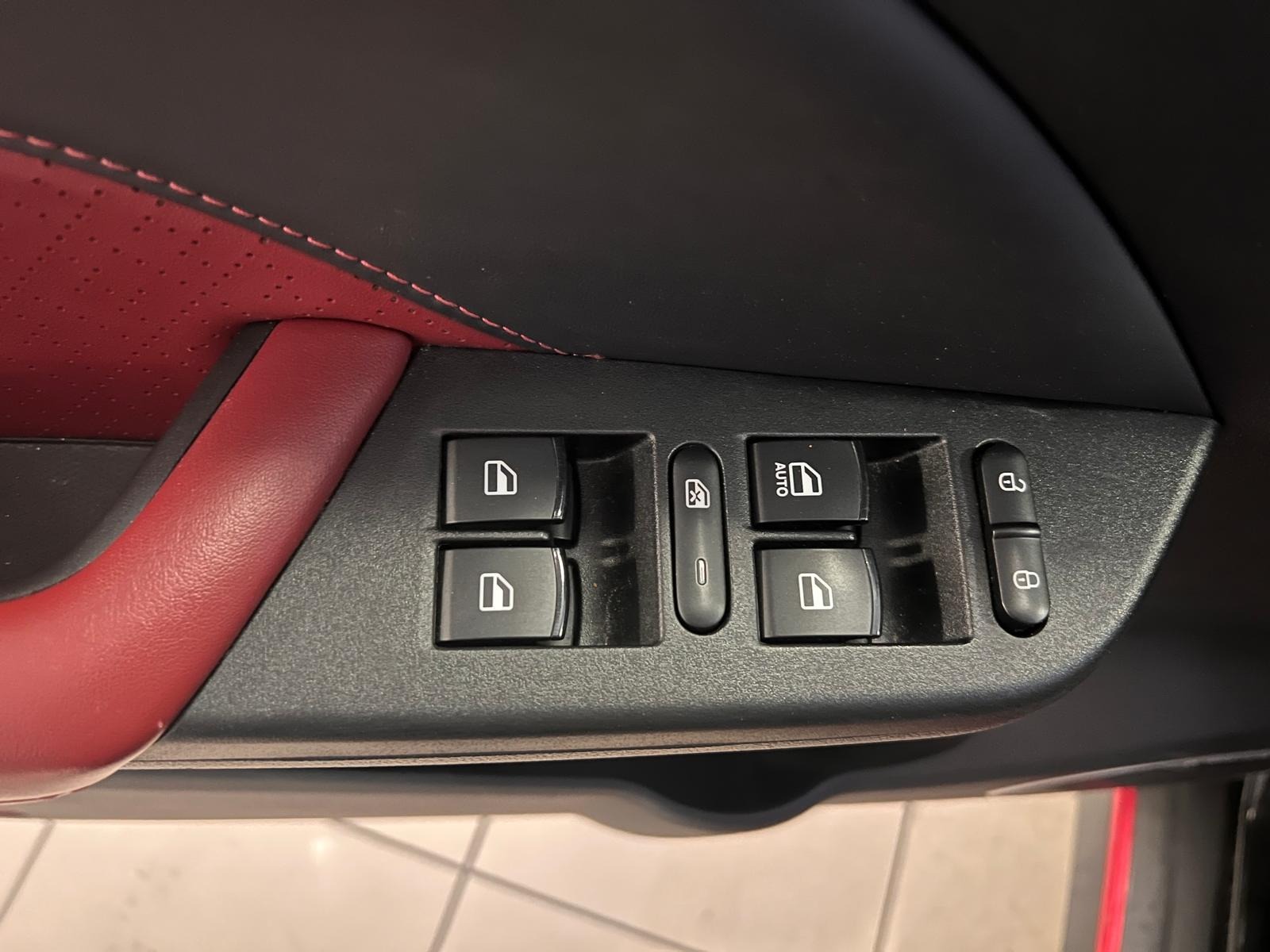 2024 Benzin Otomatik DFSK Fengon 500 Siyah Ermat Motorlu Araçlar ve Tarım Ürünleri Sanayi Ticaret A.Ş.