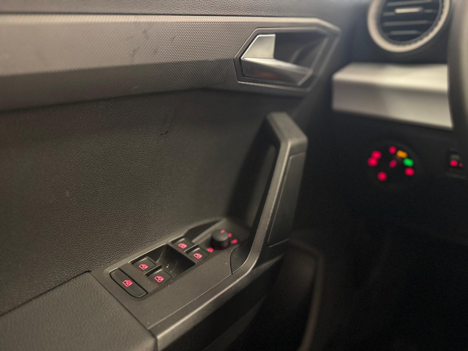 2025 Benzin Otomatik Seat Arona Beyaz Ermat Motorlu Araçlar ve Tarım Ürünleri Sanayi Ticaret A.Ş.