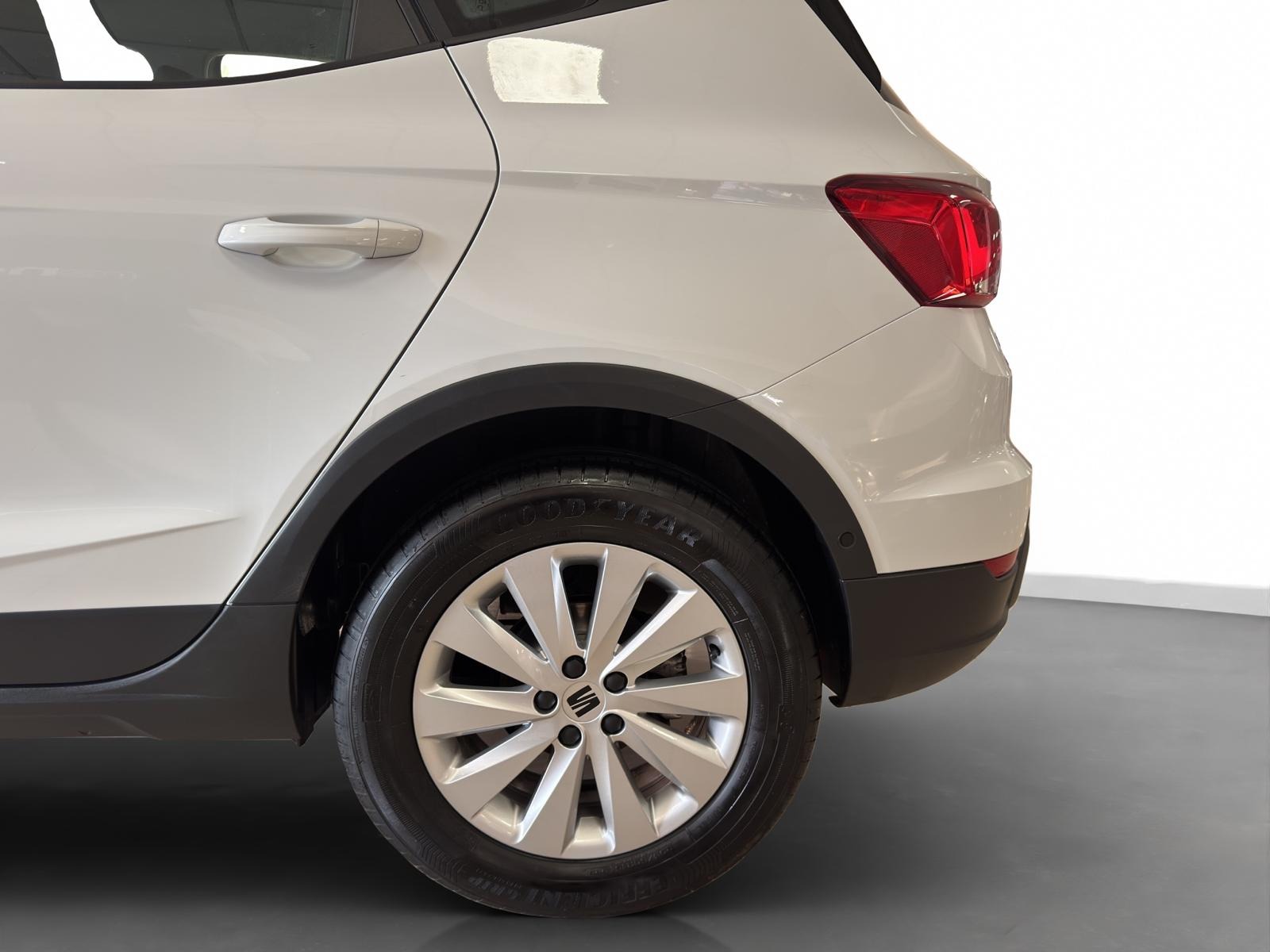 2025 Benzin Otomatik Seat Arona Beyaz Ermat Motorlu Araçlar ve Tarım Ürünleri Sanayi Ticaret A.Ş.
