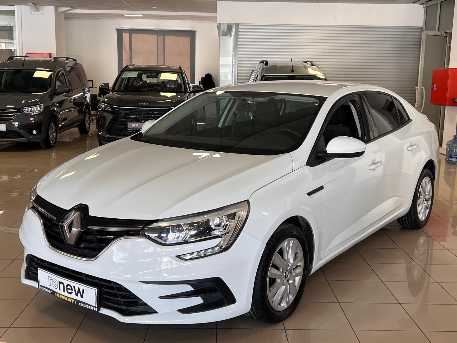 2022 Benzin Manuel Renault Megane Beyaz Ermat Motorlu Araçlar ve Tarım Ürünleri Sanayi Ticaret A.Ş.