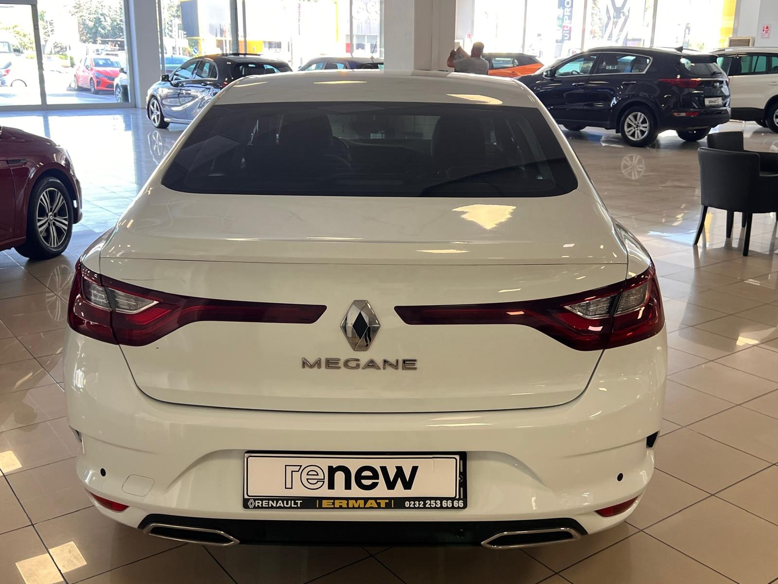 2022 Benzin Manuel Renault Megane Beyaz Ermat Motorlu Araçlar ve Tarım Ürünleri Sanayi Ticaret A.Ş.