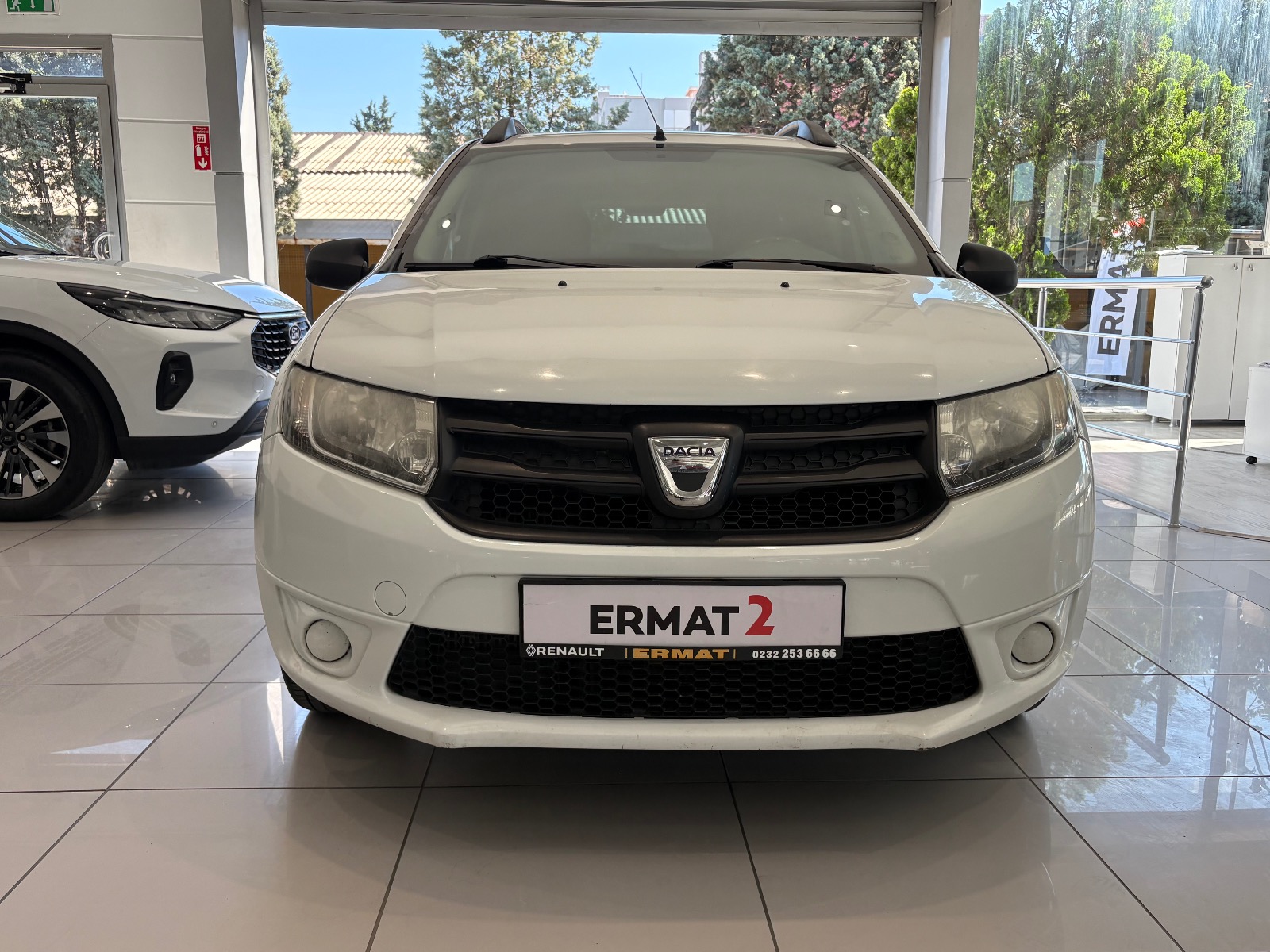 2014 Dizel Manuel Dacia Logan Beyaz Ermat Motorlu Araçlar ve Tarım Ürünleri Sanayi Ticaret A.Ş.