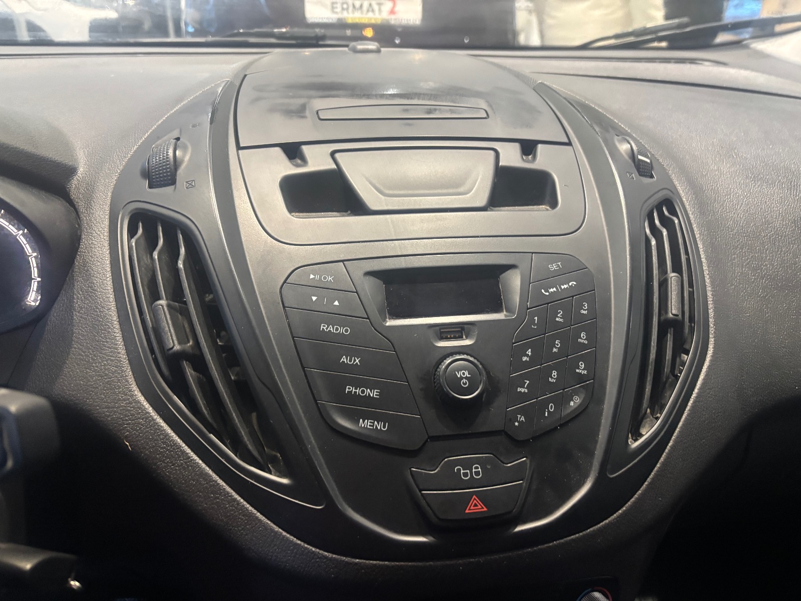 2021 Dizel Manuel Ford Tourneo Courier Beyaz Ermat Motorlu Araçlar ve Tarım Ürünleri Sanayi Ticaret A.Ş.