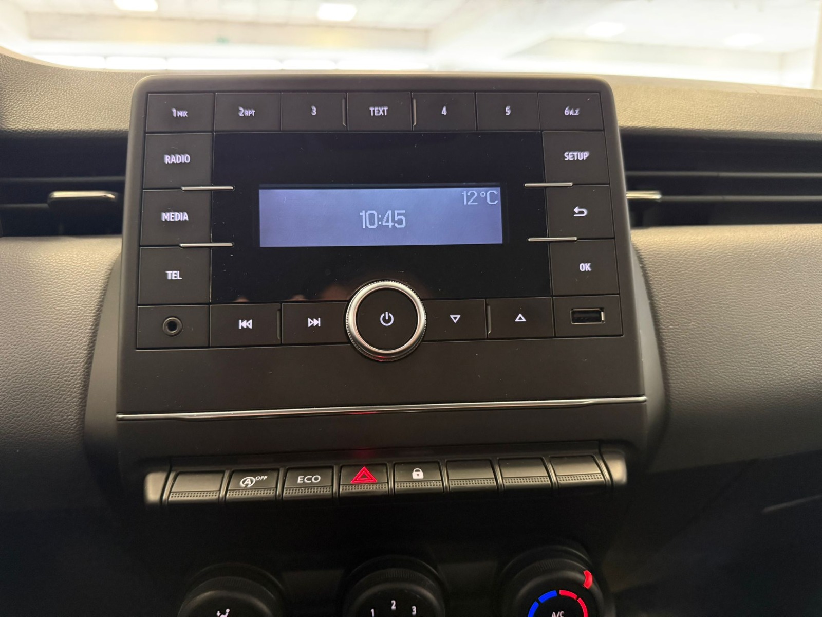 2023 Benzin Otomatik Renault Clio Beyaz Ermat Motorlu Araçlar ve Tarım Ürünleri Sanayi Ticaret A.Ş.