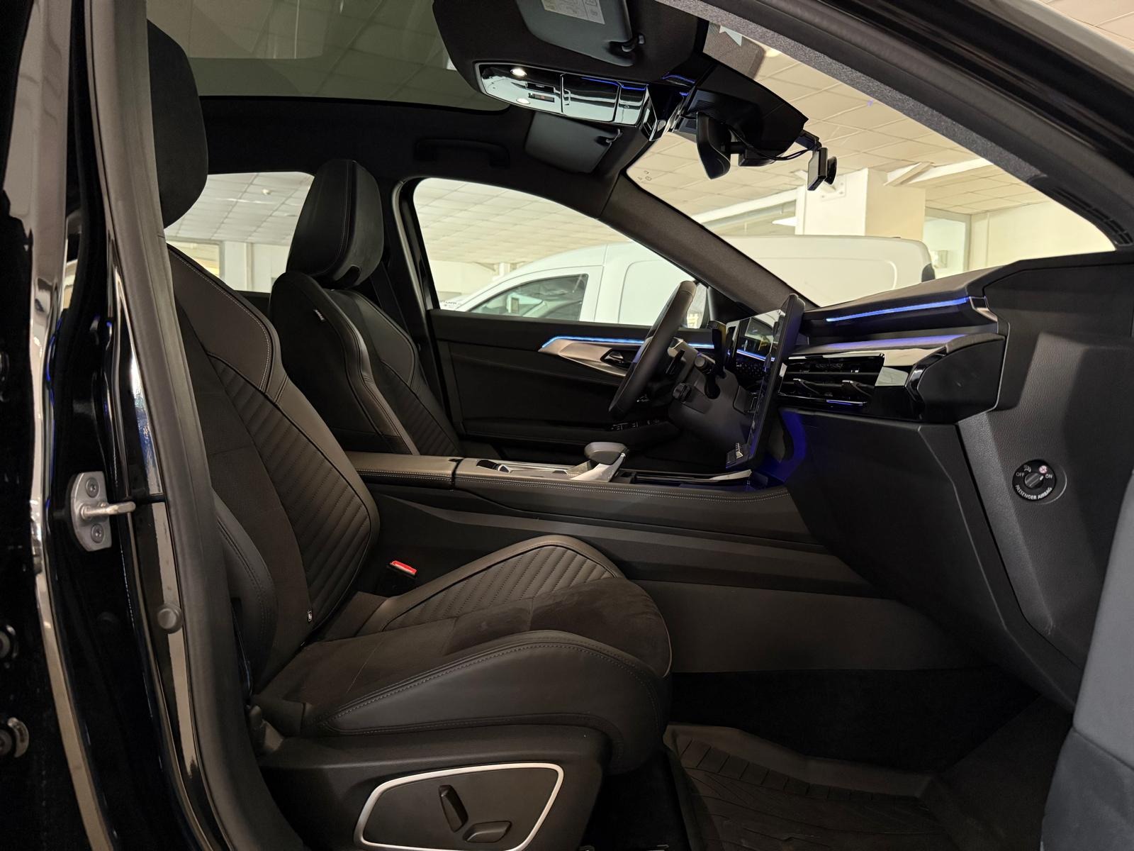 2024 Hybrid Otomatik Renault Rafale Siyah Ermat Motorlu Araçlar ve Tarım Ürünleri Sanayi Ticaret A.Ş.
