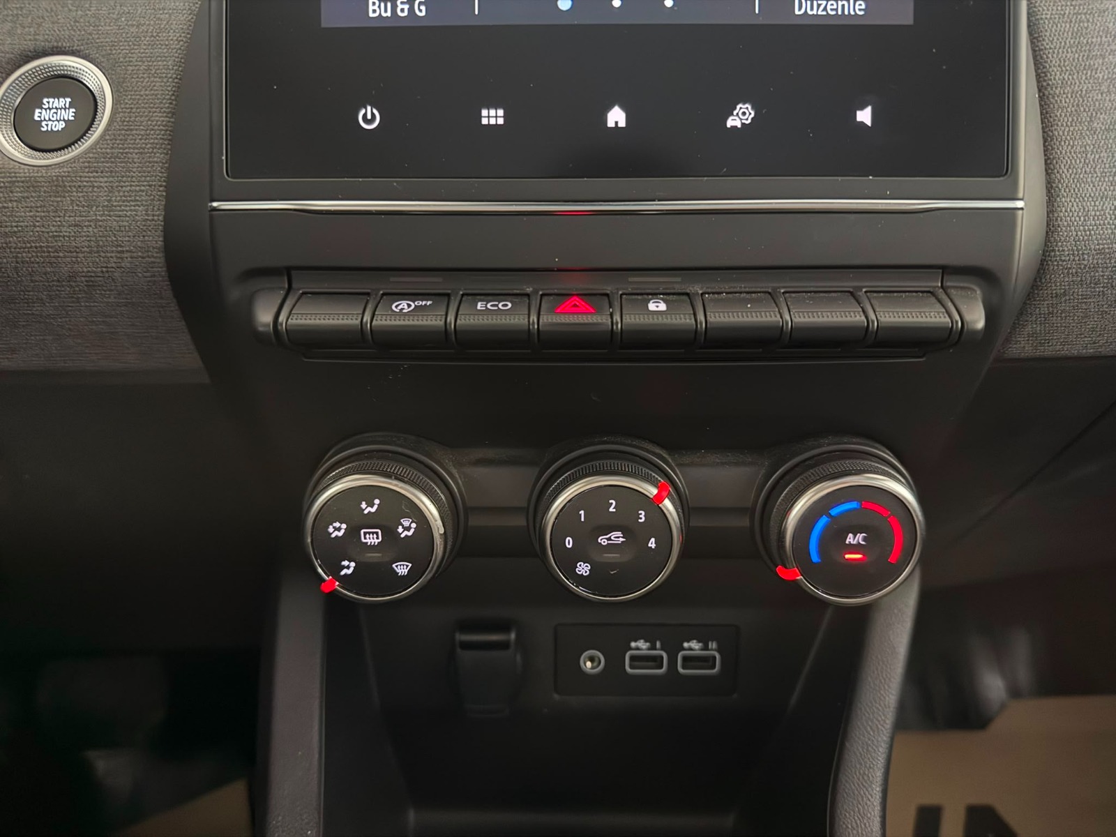 2025 Benzin Otomatik Renault Clio Beyaz Ermat Motorlu Araçlar ve Tarım Ürünleri Sanayi Ticaret A.Ş.