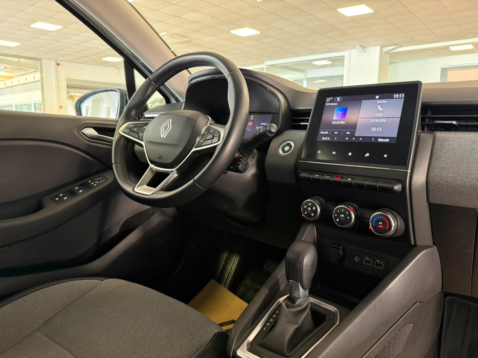 2025 Benzin Otomatik Renault Clio Beyaz Ermat Motorlu Araçlar ve Tarım Ürünleri Sanayi Ticaret A.Ş.