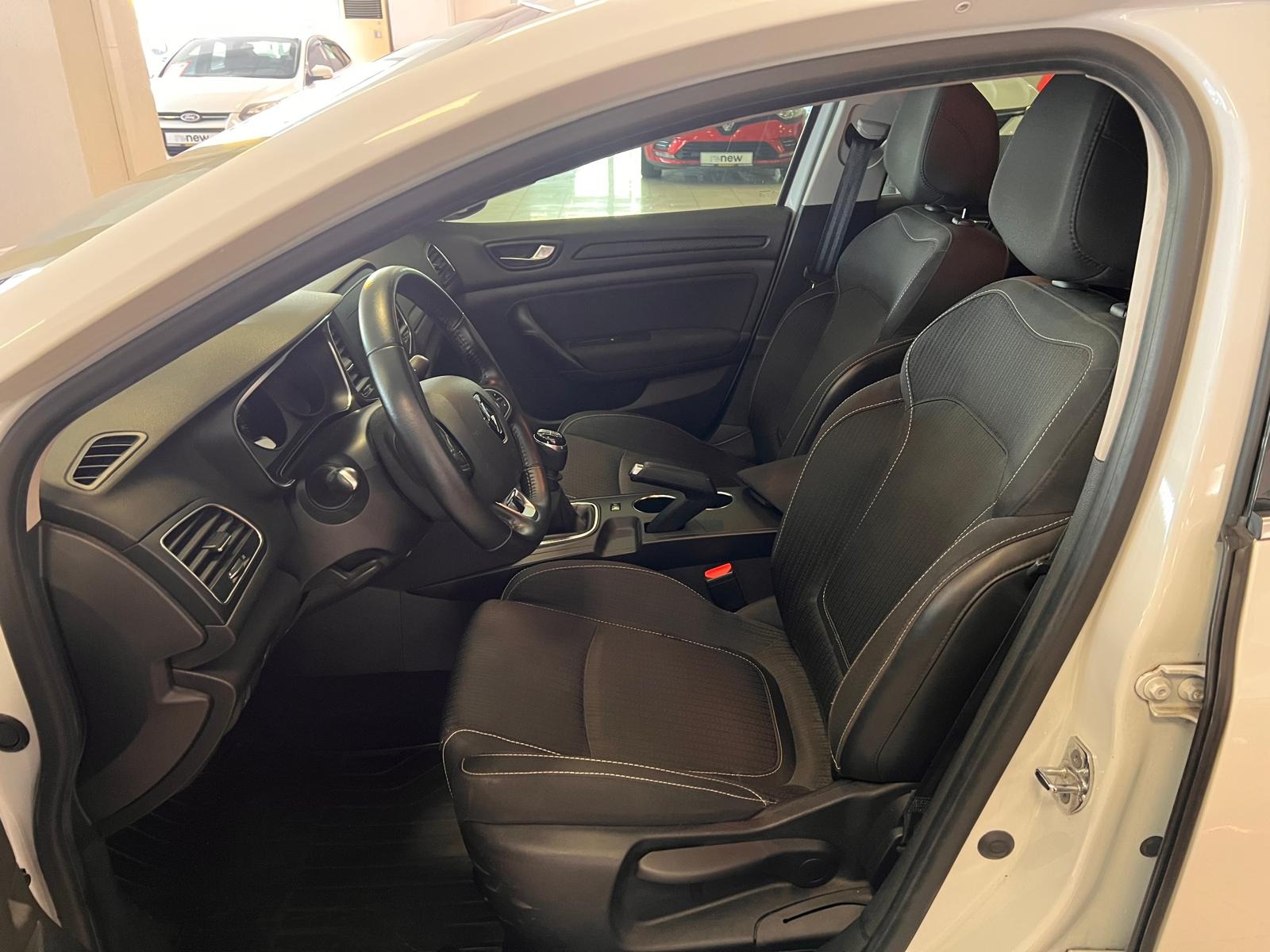 2019 Benzin Manuel Renault Megane Beyaz Ermat Motorlu Araçlar ve Tarım Ürünleri Sanayi Ticaret A.Ş.