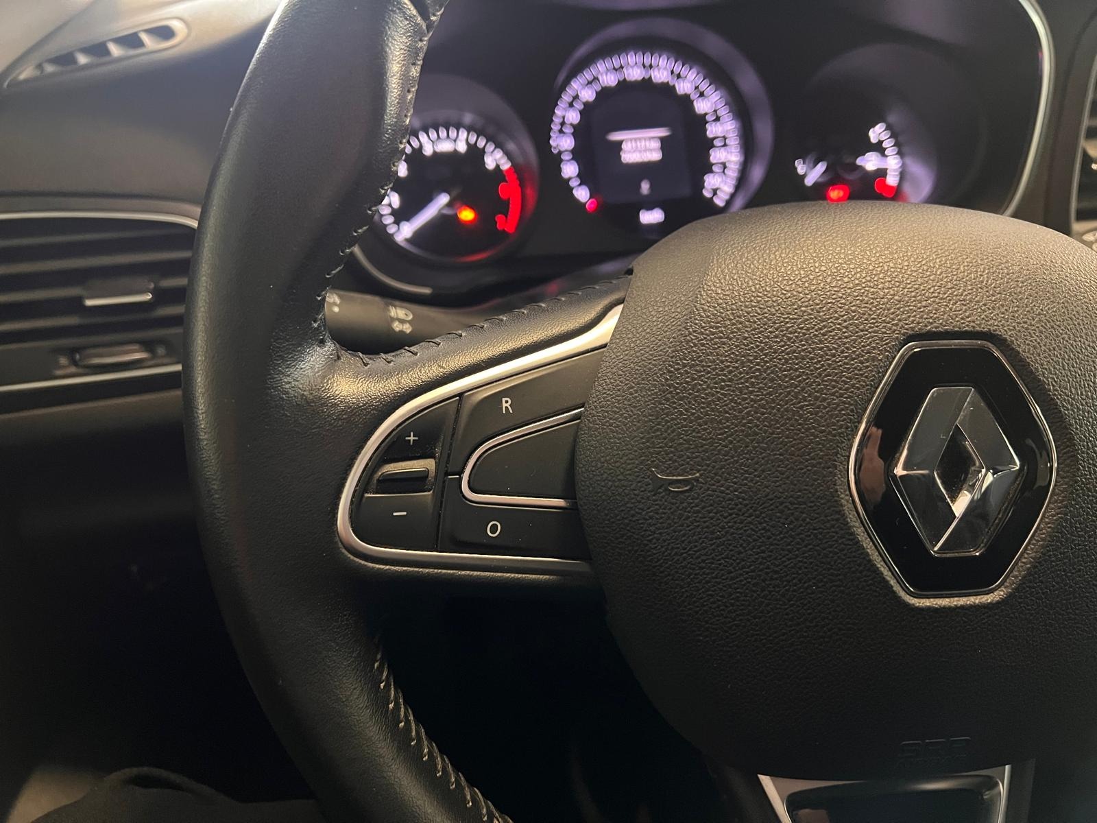 2019 Benzin Manuel Renault Megane Beyaz Ermat Motorlu Araçlar ve Tarım Ürünleri Sanayi Ticaret A.Ş.