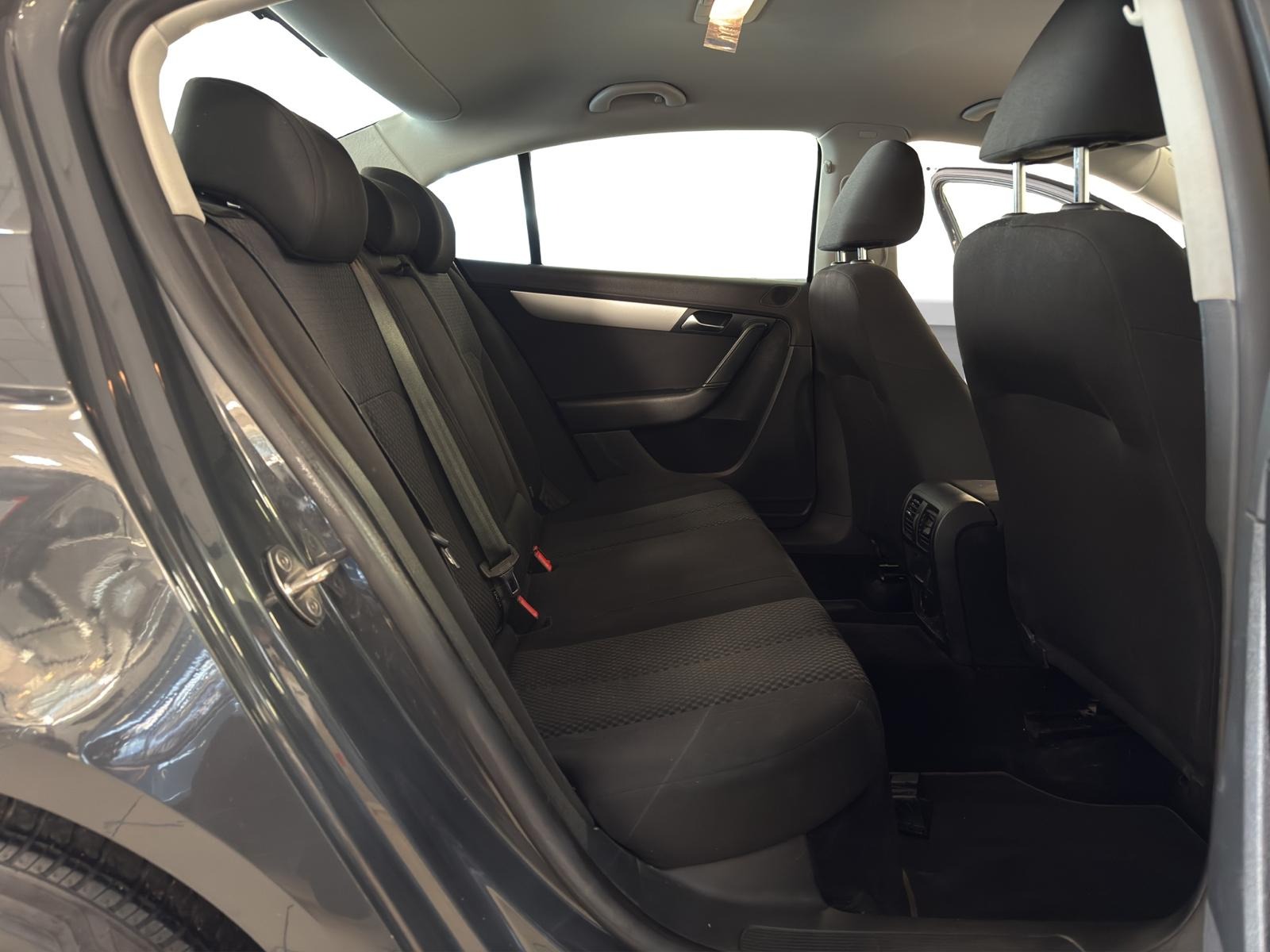 2012 Benzin Manuel Volkswagen Passat Siyah Ermat Motorlu Araçlar ve Tarım Ürünleri Sanayi Ticaret A.Ş.