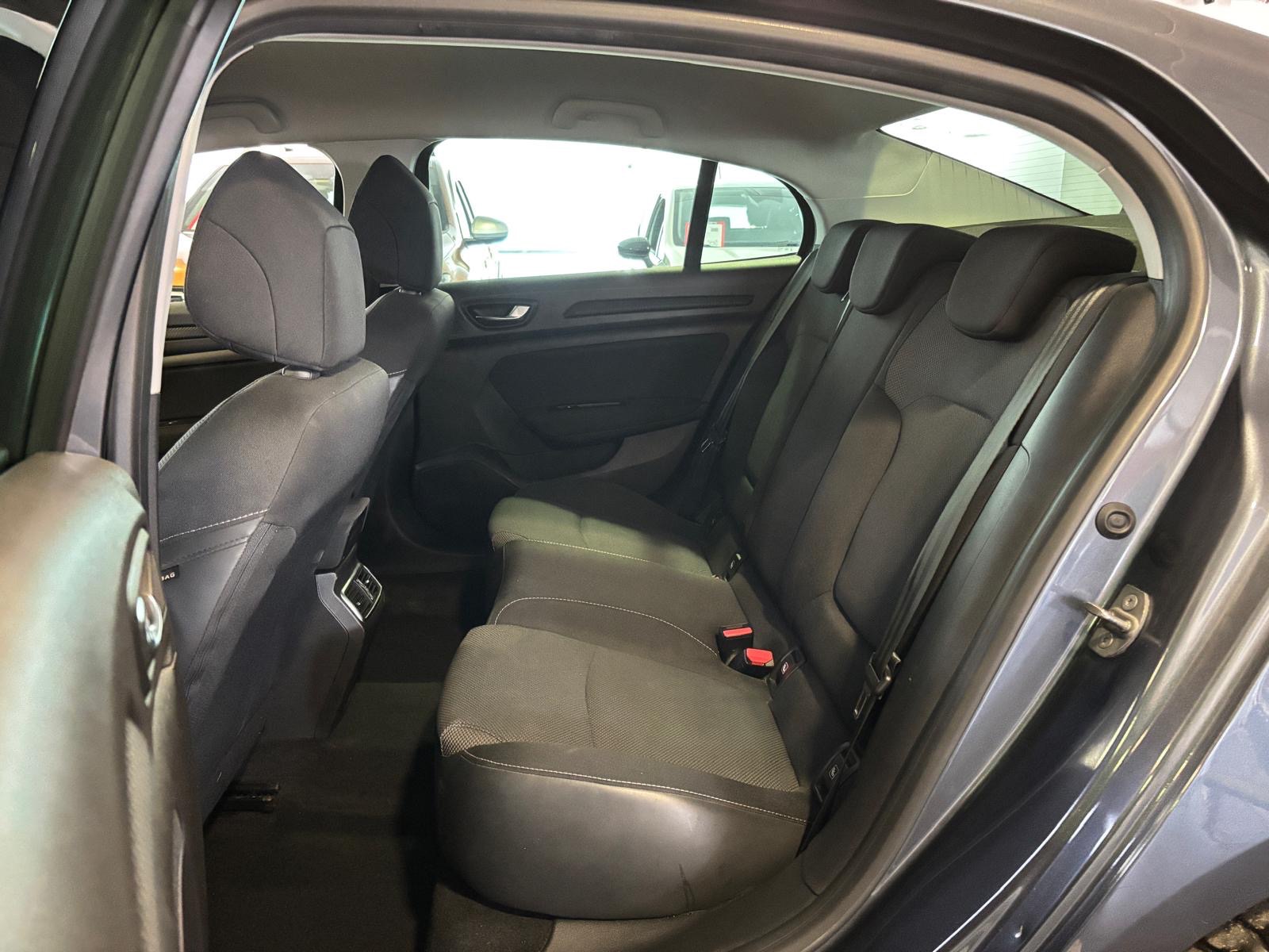 2023 Benzin Otomatik Renault Megane Gri Ermat Motorlu Araçlar ve Tarım Ürünleri Sanayi Ticaret A.Ş.