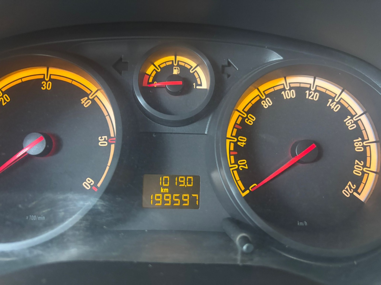 2012 Dizel Manuel Opel Corsa Beyaz Ermat Motorlu Araçlar ve Tarım Ürünleri Sanayi Ticaret A.Ş.