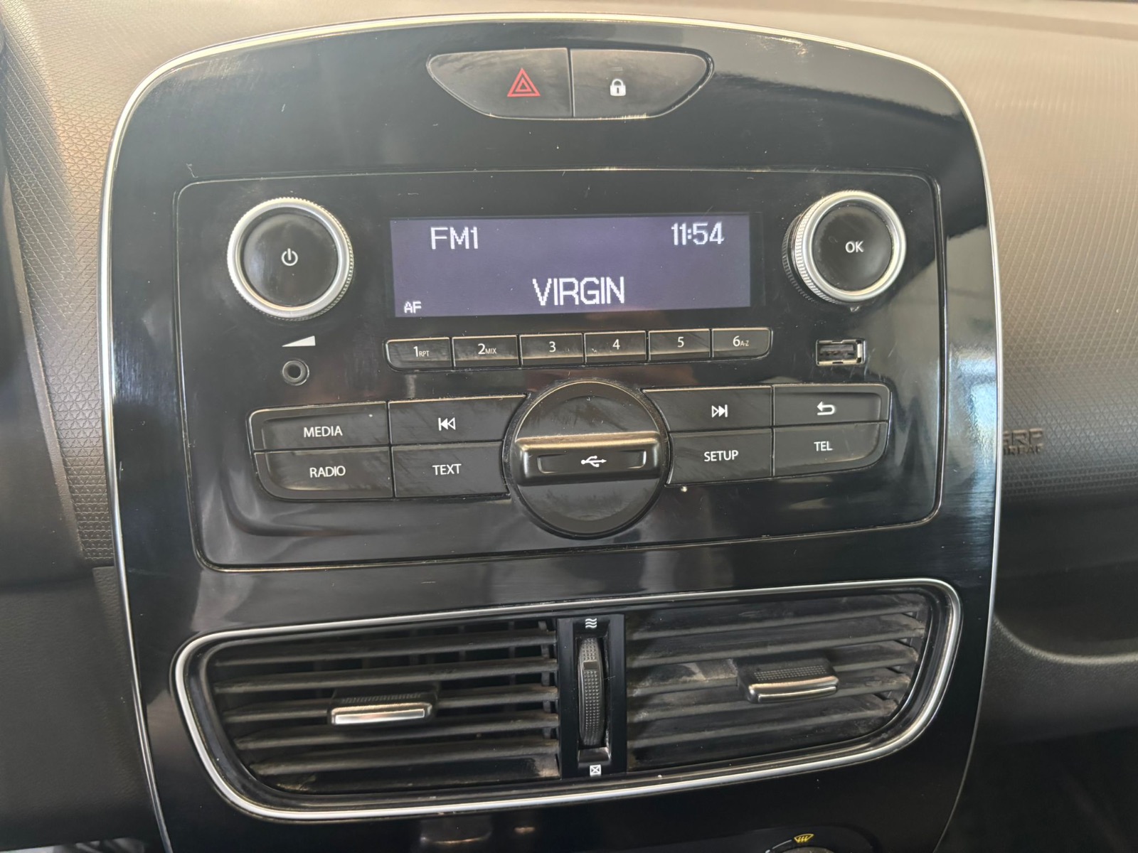 2019 Benzin Manuel Renault Clio Beyaz Ermat Motorlu Araçlar ve Tarım Ürünleri Sanayi Ticaret A.Ş.