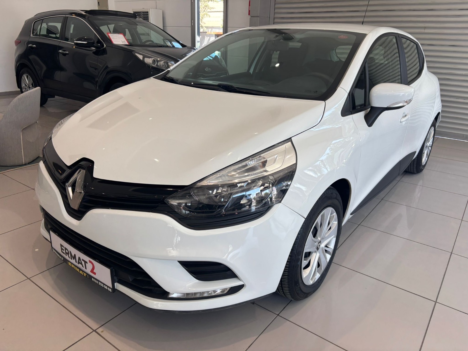 2019 Benzin Manuel Renault Clio Beyaz Ermat Motorlu Araçlar ve Tarım Ürünleri Sanayi Ticaret A.Ş.