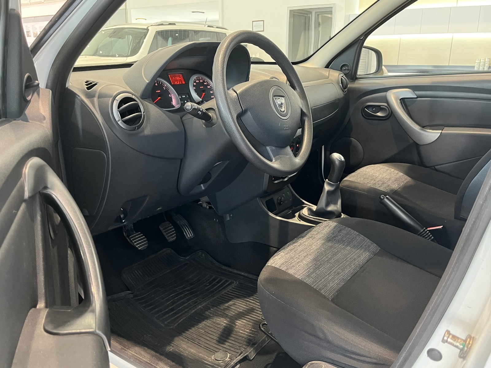 2013 Dizel Manuel Dacia Duster Beyaz Ermat Motorlu Araçlar ve Tarım Ürünleri Sanayi Ticaret A.Ş.