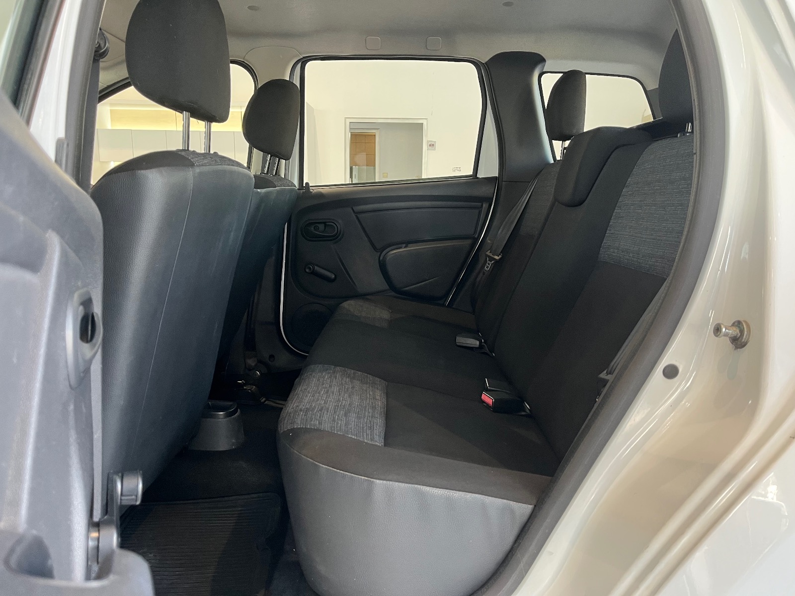 2013 Dizel Manuel Dacia Duster Beyaz Ermat Motorlu Araçlar ve Tarım Ürünleri Sanayi Ticaret A.Ş.