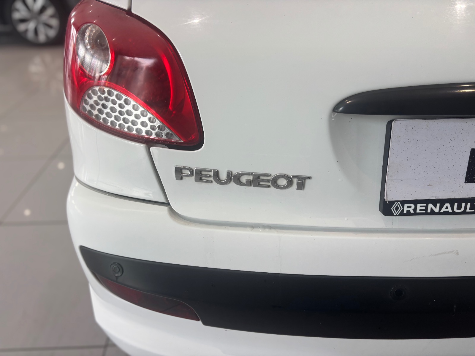 2011 Benzin Manuel Peugeot 206 + Beyaz Ermat Motorlu Araçlar ve Tarım Ürünleri Sanayi Ticaret A.Ş.