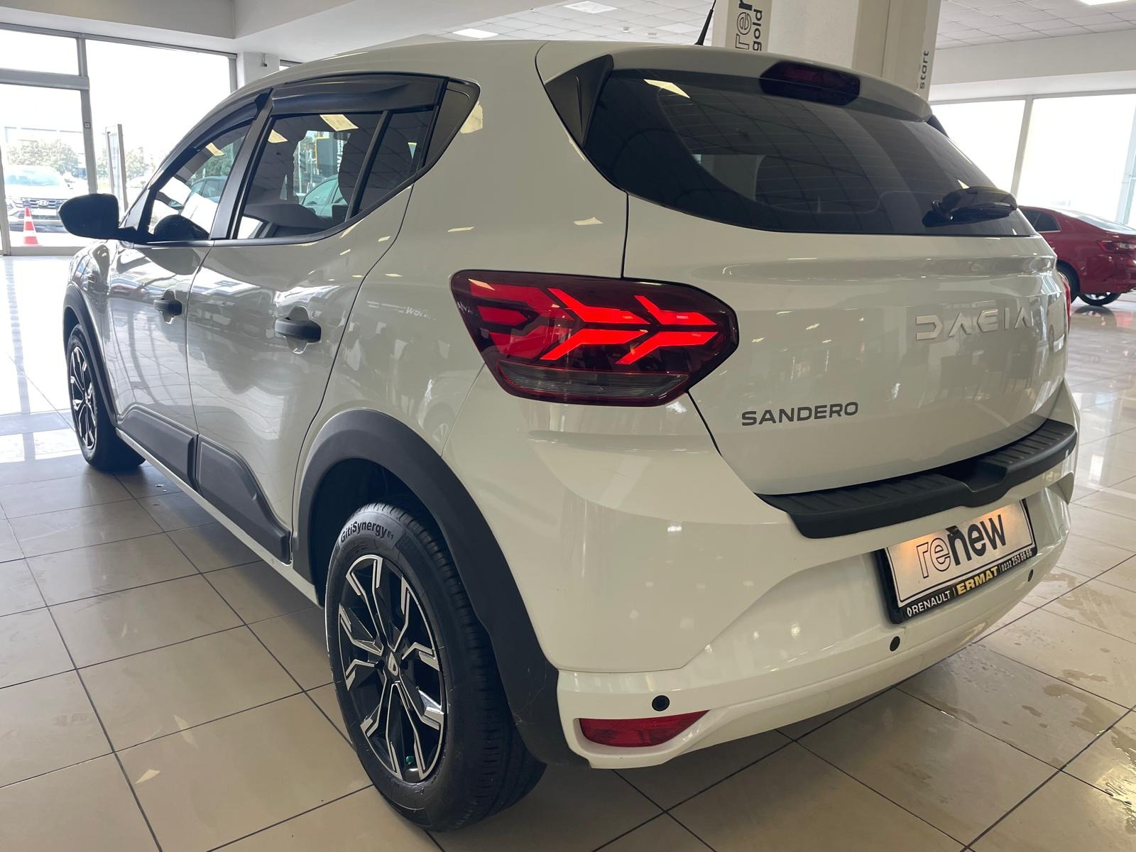 2023 Benzin Otomatik Dacia Sandero Beyaz Ermat Motorlu Araçlar ve Tarım Ürünleri Sanayi Ticaret A.Ş.