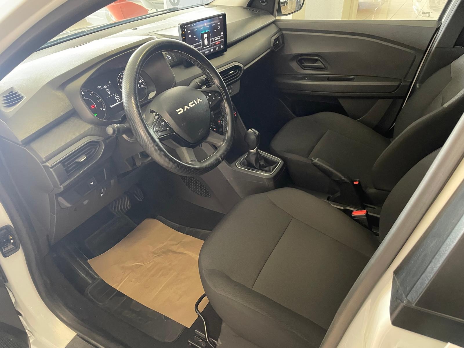 2023 Benzin Otomatik Dacia Sandero Beyaz Ermat Motorlu Araçlar ve Tarım Ürünleri Sanayi Ticaret A.Ş.