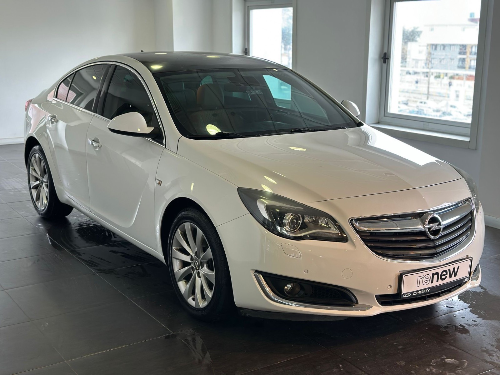 2016 Dizel Otomatik Opel Insignia Beyaz Ermat Motorlu Araçlar ve Tarım Ürünleri Sanayi Ticaret A.Ş.