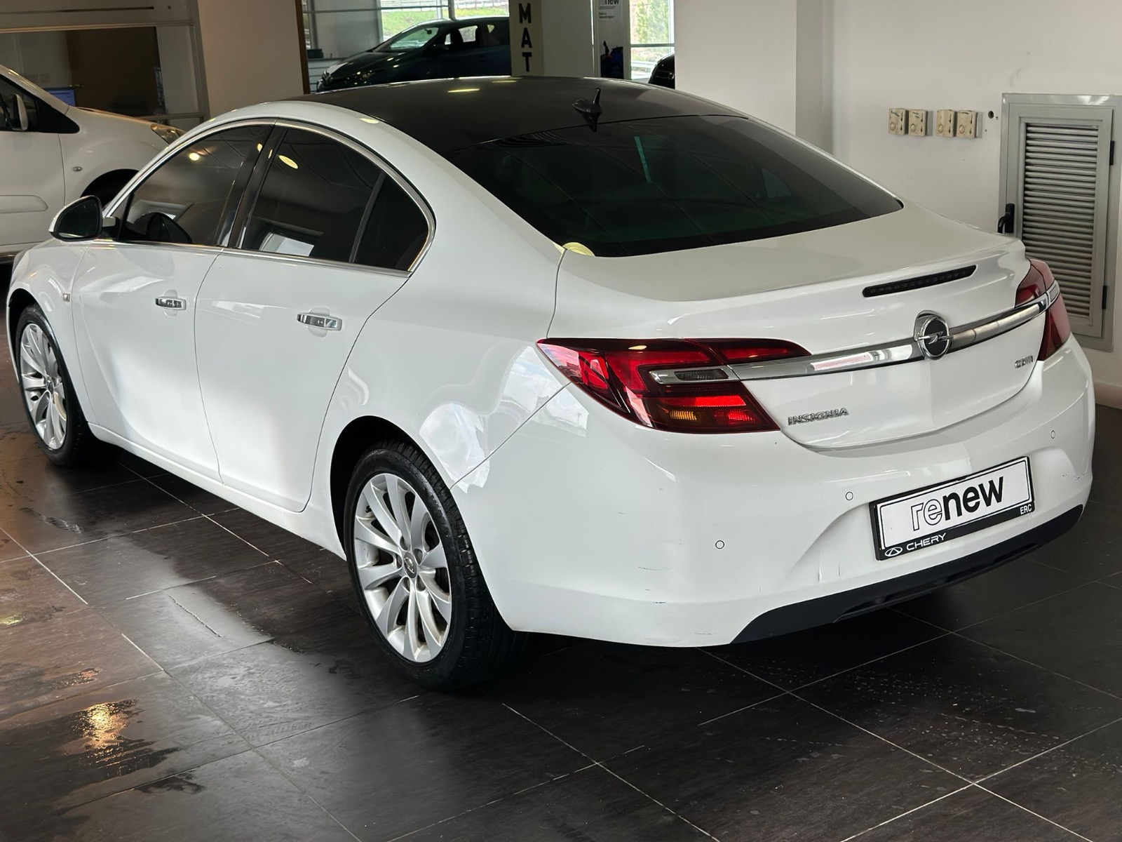 2016 Dizel Otomatik Opel Insignia Beyaz Ermat Motorlu Araçlar ve Tarım Ürünleri Sanayi Ticaret A.Ş.