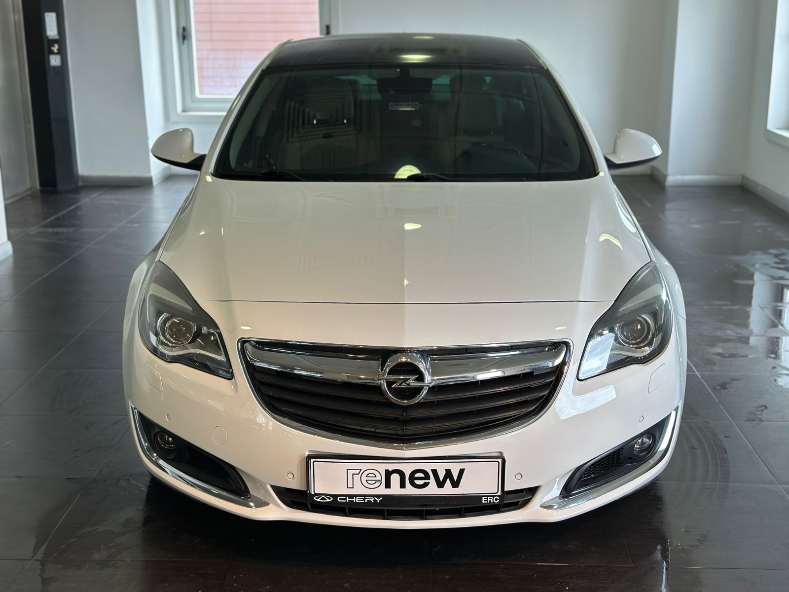 2016 Dizel Otomatik Opel Insignia Beyaz Ermat Motorlu Araçlar ve Tarım Ürünleri Sanayi Ticaret A.Ş.