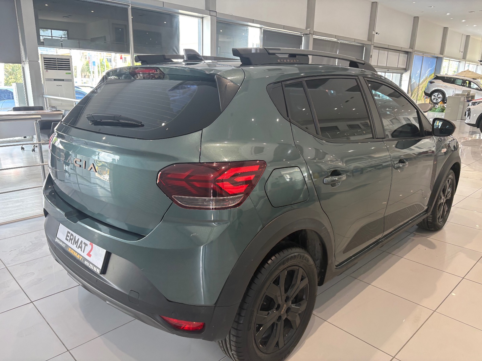 2023 Benzin Otomatik Dacia Sandero Stepway Yeşil Ermat Motorlu Araçlar ve Tarım Ürünleri Sanayi Ticaret A.Ş.