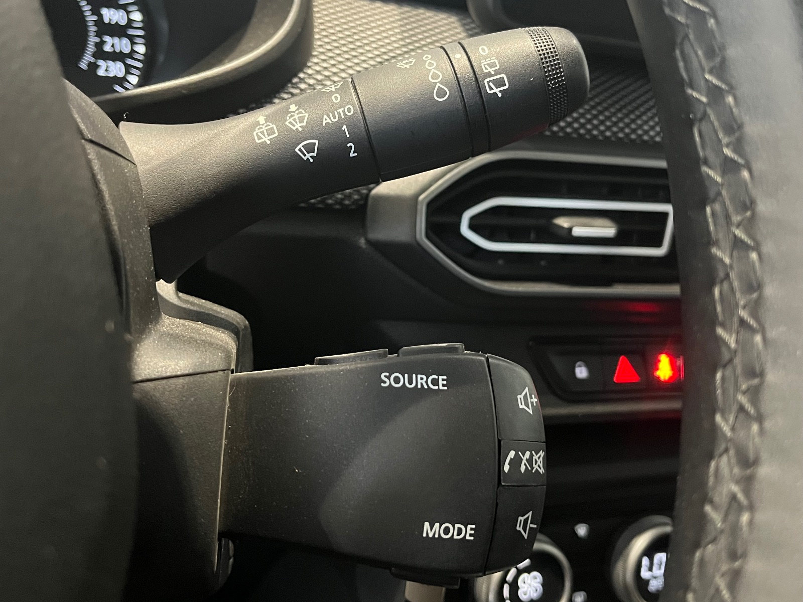 2023 Benzin Manuel Dacia Jogger Gri Ermat Motorlu Araçlar ve Tarım Ürünleri Sanayi Ticaret A.Ş.