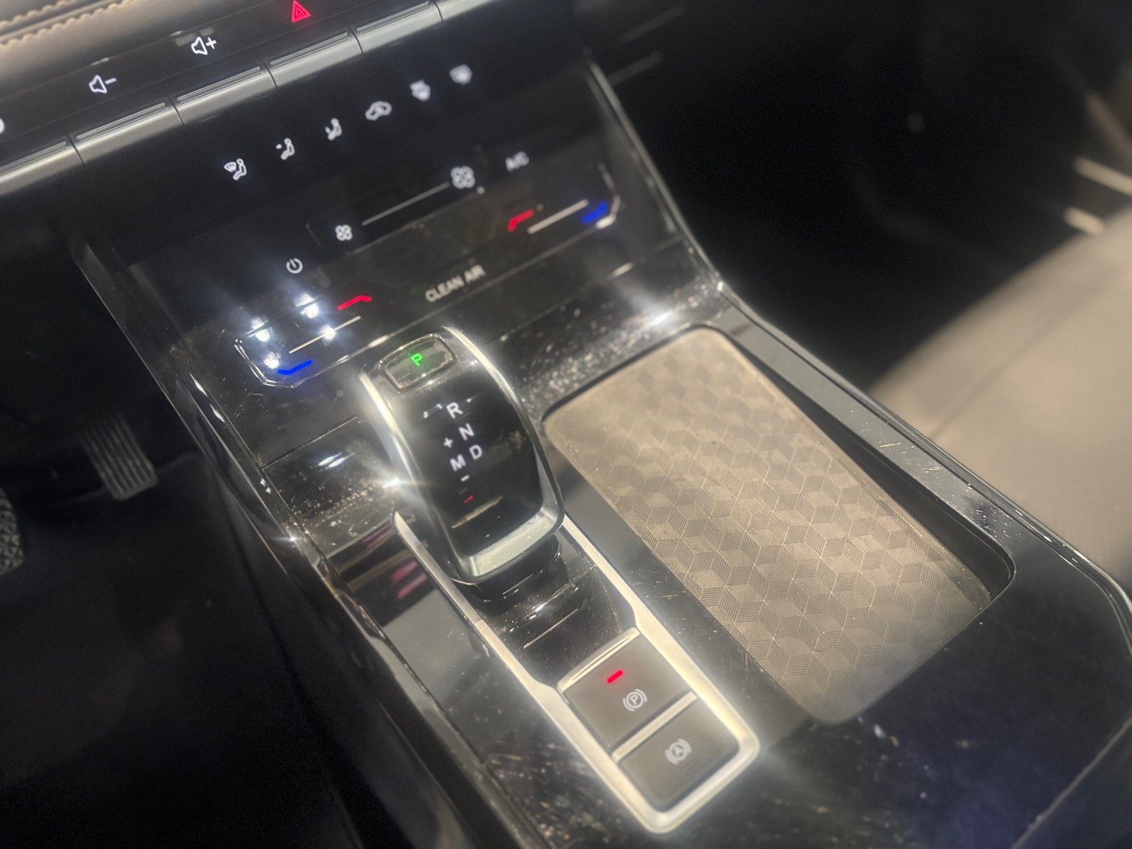 2023 Benzin Otomatik Chery Tiggo 7 Pro Beyaz Ermat Motorlu Araçlar ve Tarım Ürünleri Sanayi Ticaret A.Ş.