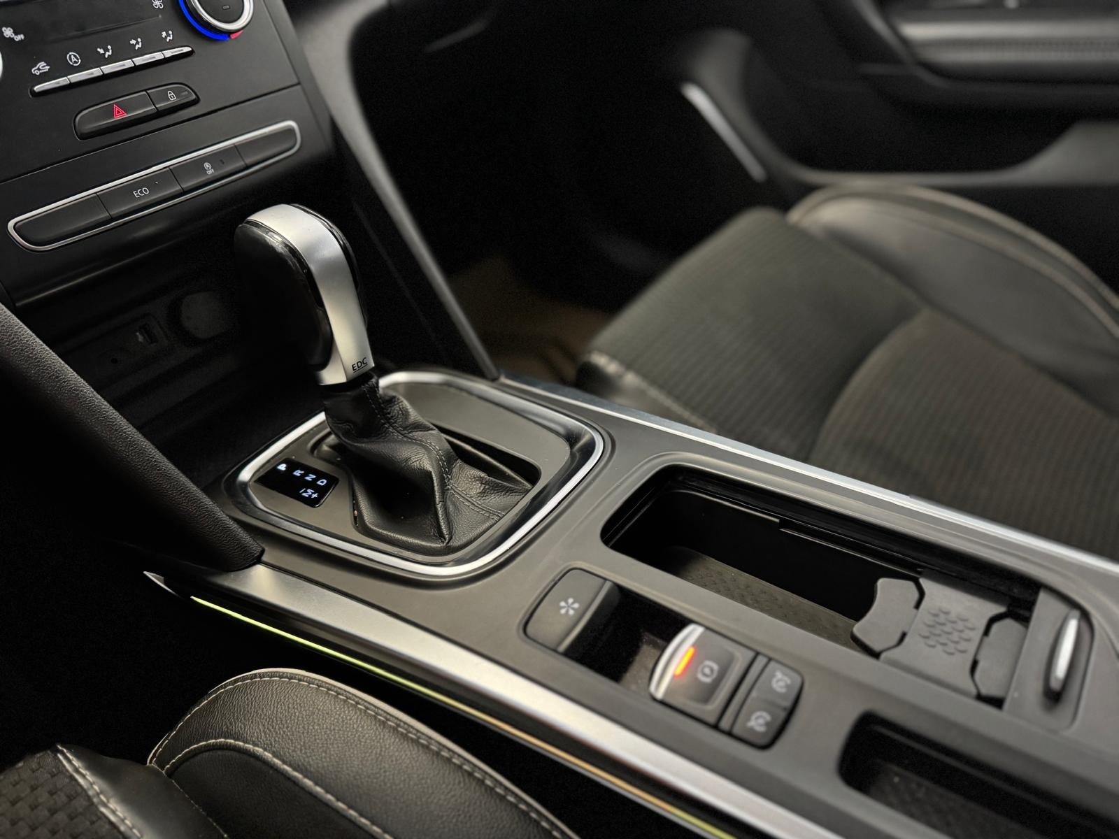 2016 Dizel Otomatik Renault Megane Kahverengi Ermat Motorlu Araçlar ve Tarım Ürünleri Sanayi Ticaret A.Ş.