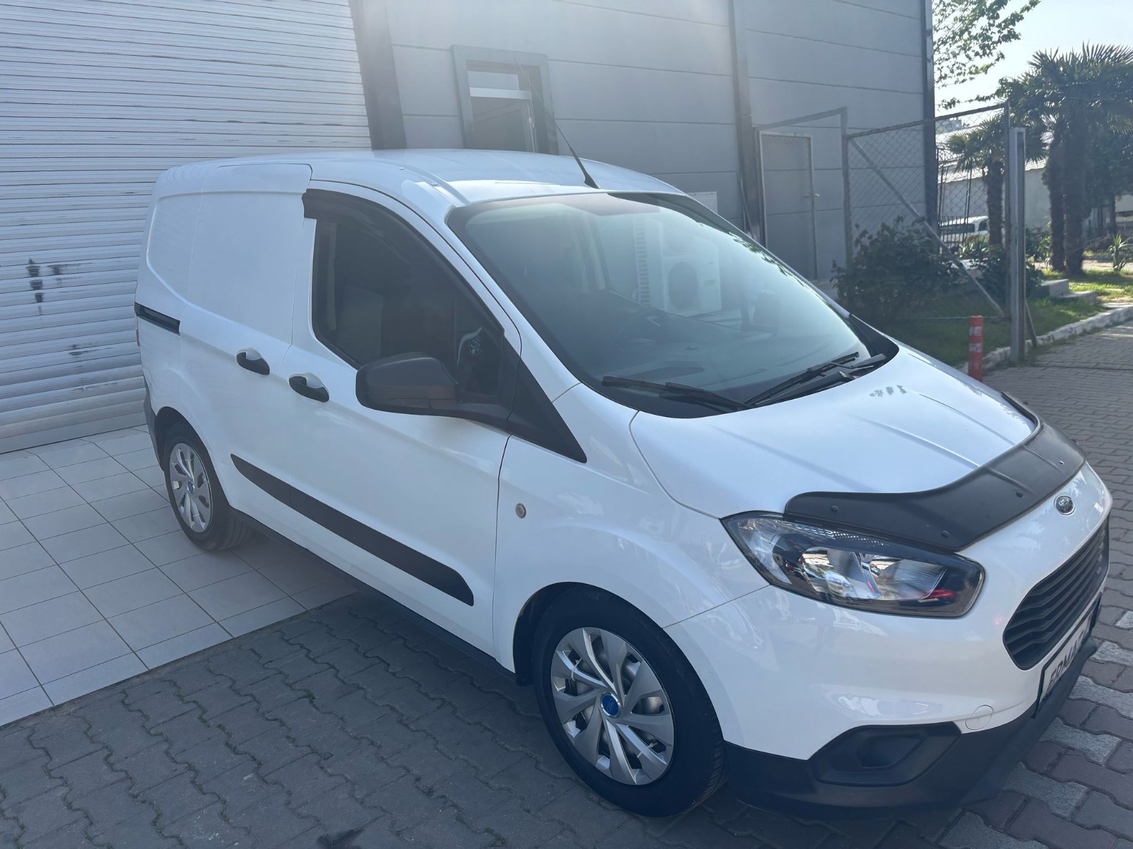 2022 Dizel Manuel Ford Transit Courier Beyaz Ermat Motorlu Araçlar ve Tarım Ürünleri Sanayi Ticaret A.Ş.