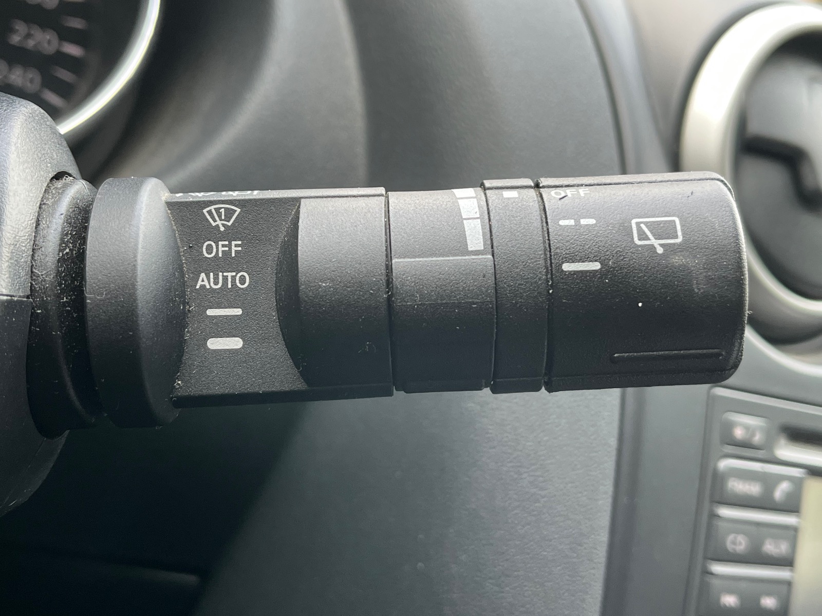 2013 Benzin Otomatik Nissan Qashqai Beyaz Ermat Motorlu Araçlar ve Tarım Ürünleri Sanayi Ticaret A.Ş.